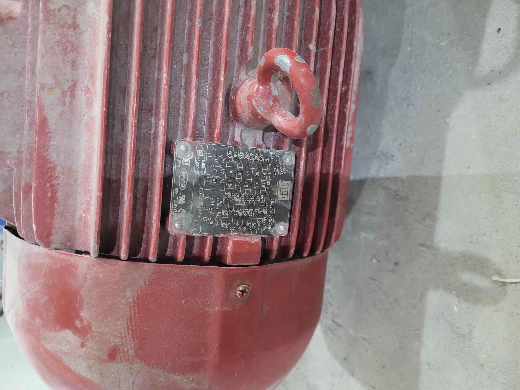 SELT / SOLD - Öflug sprinklerdæla 7.5 kw 6