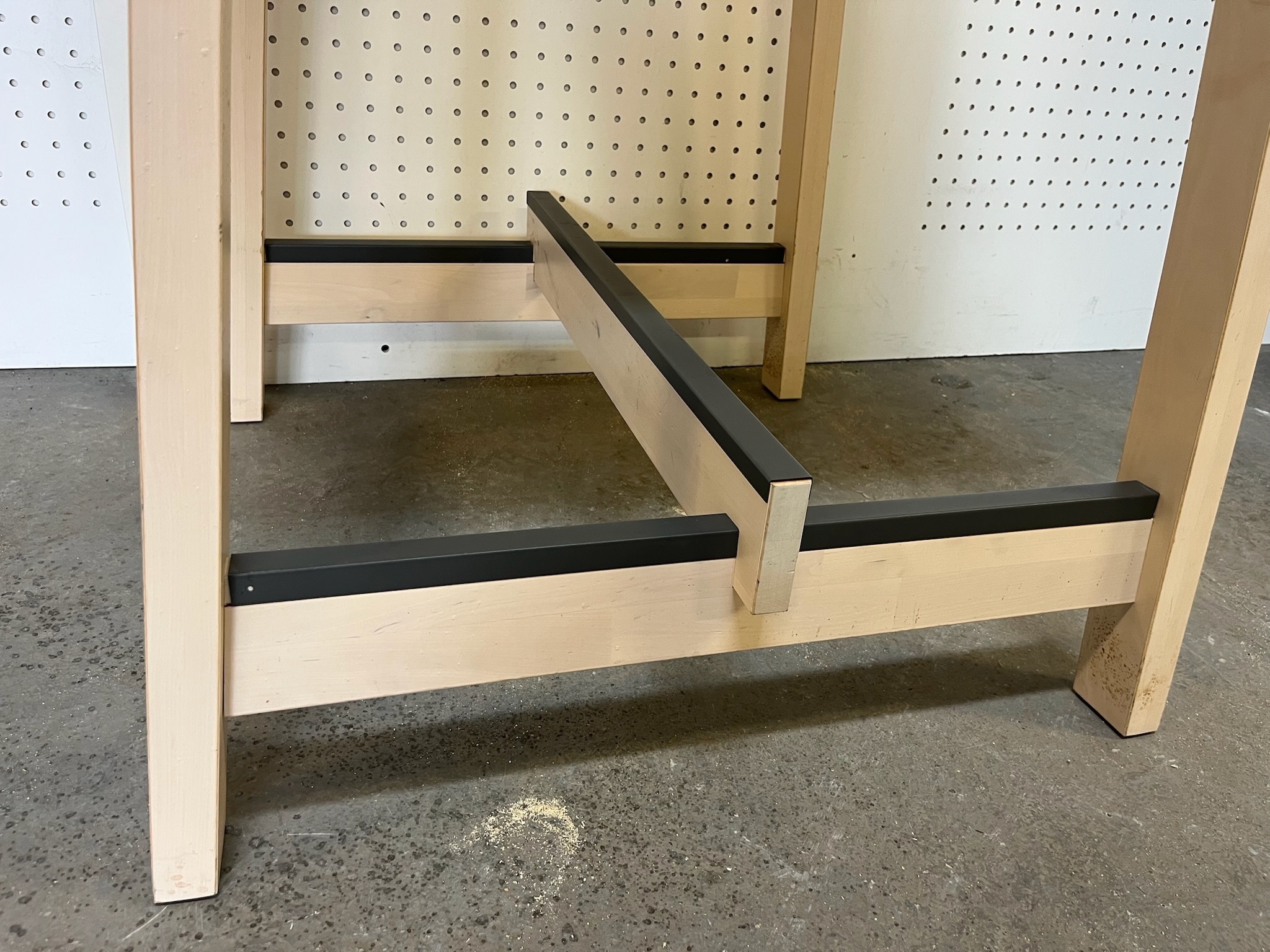 SELT / SOLD IKEA háborð, H101 x D74 x B73 sm. 3