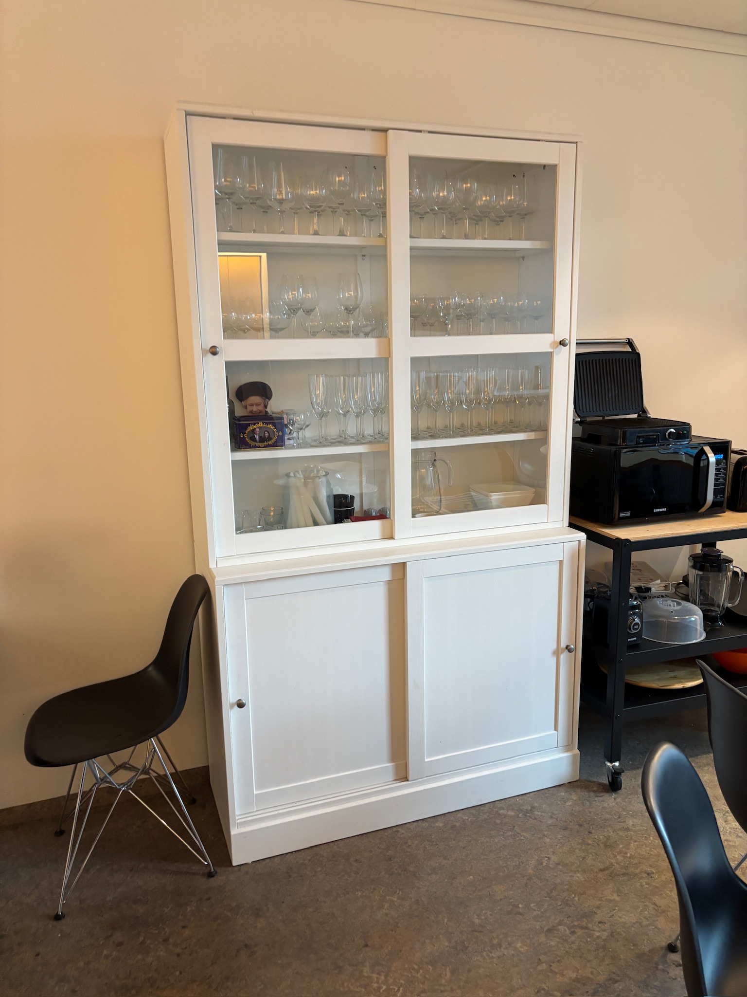 SELT / SOLD IKEA hillueining, H212xB121xD47sm.