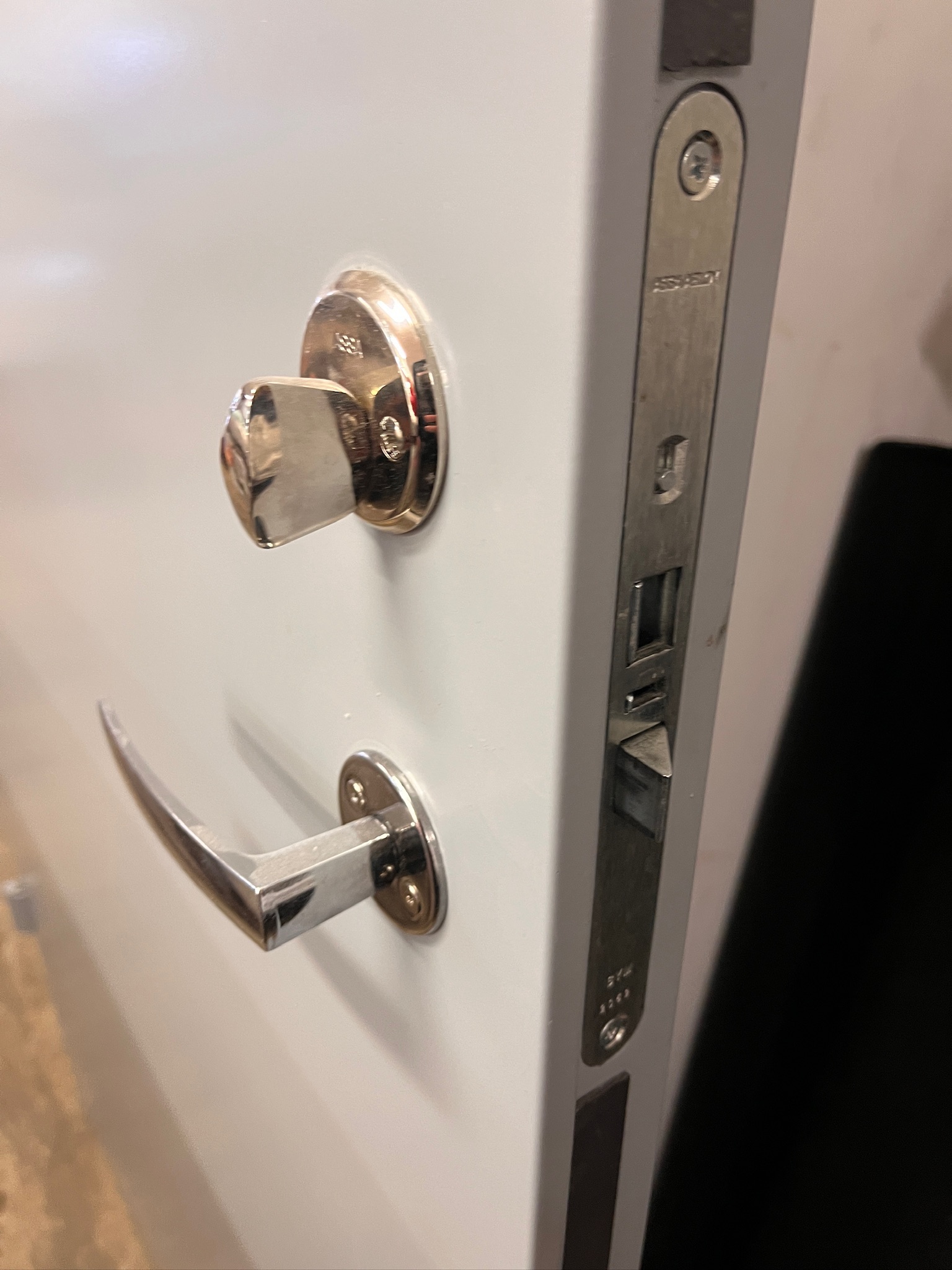SELT / SOLD Eldvarnarhurð í ramma ónotuð frá Glófaxa, H210xB95sm. 6