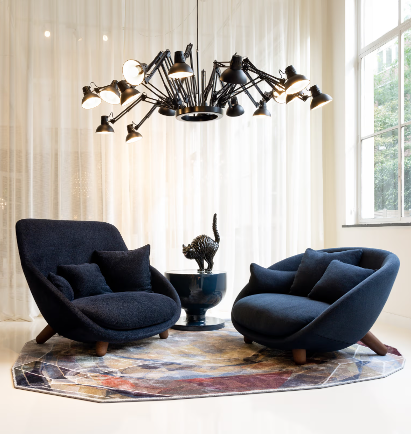 SELT / SOLD Moooi Dear Ingo – hengiljós eftir Ron Gilad (svart) 8