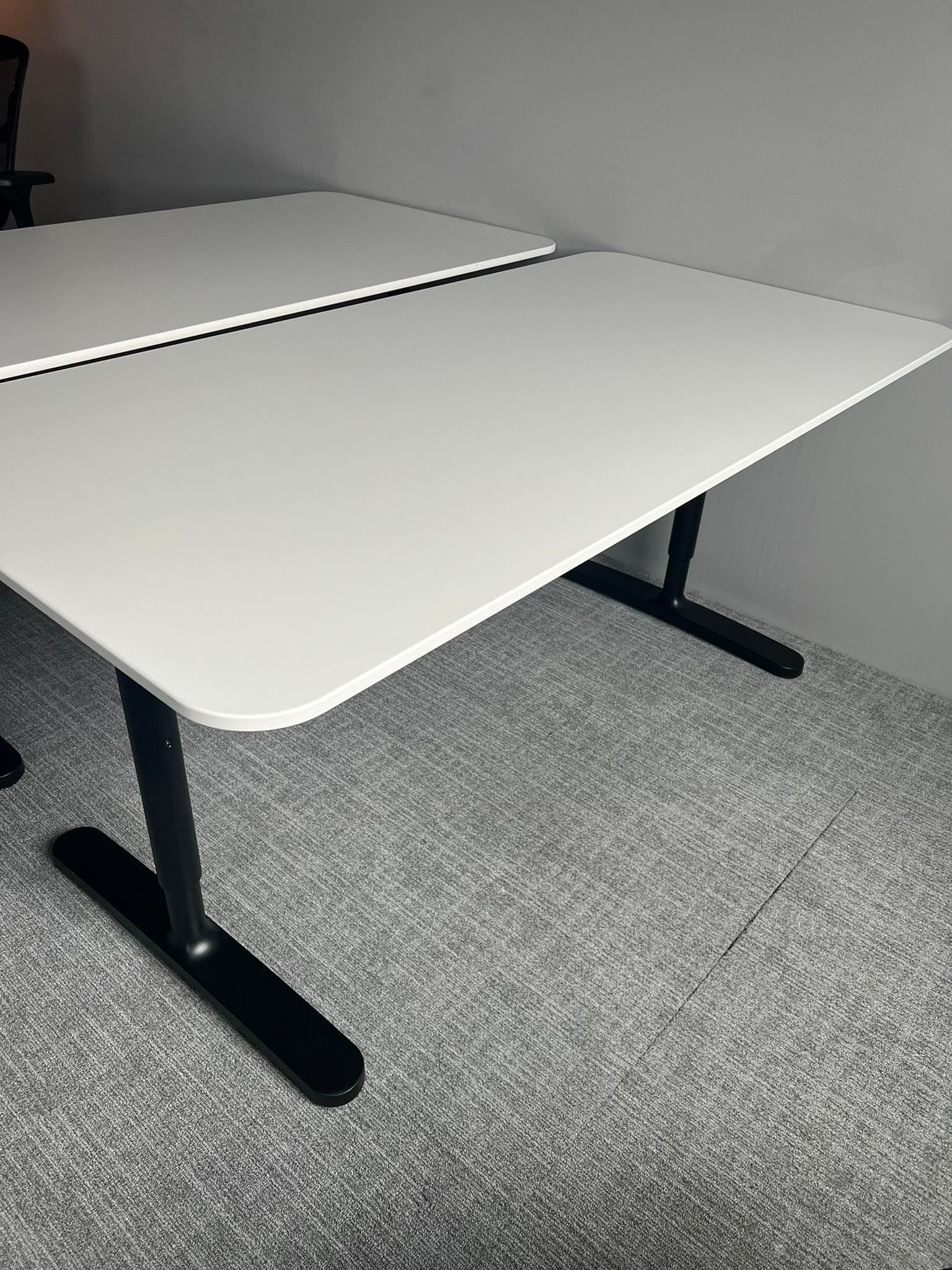 SELT / SOLD - IKEA Bekant skrifborð - 160 x 80 sm. 3
