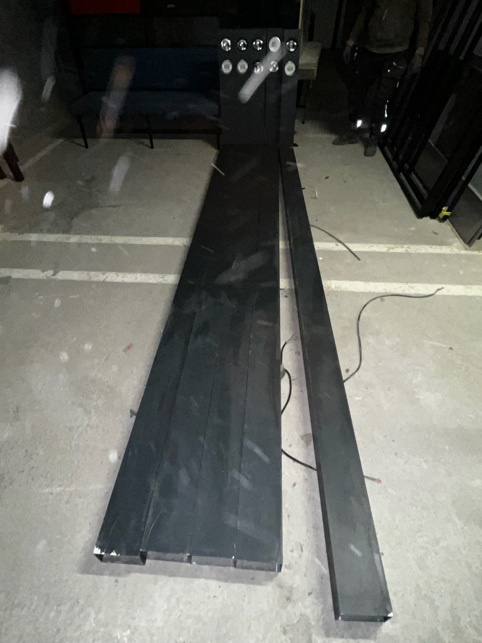 SELT / SOLD Ljósasúlur 110x400x10sm 4