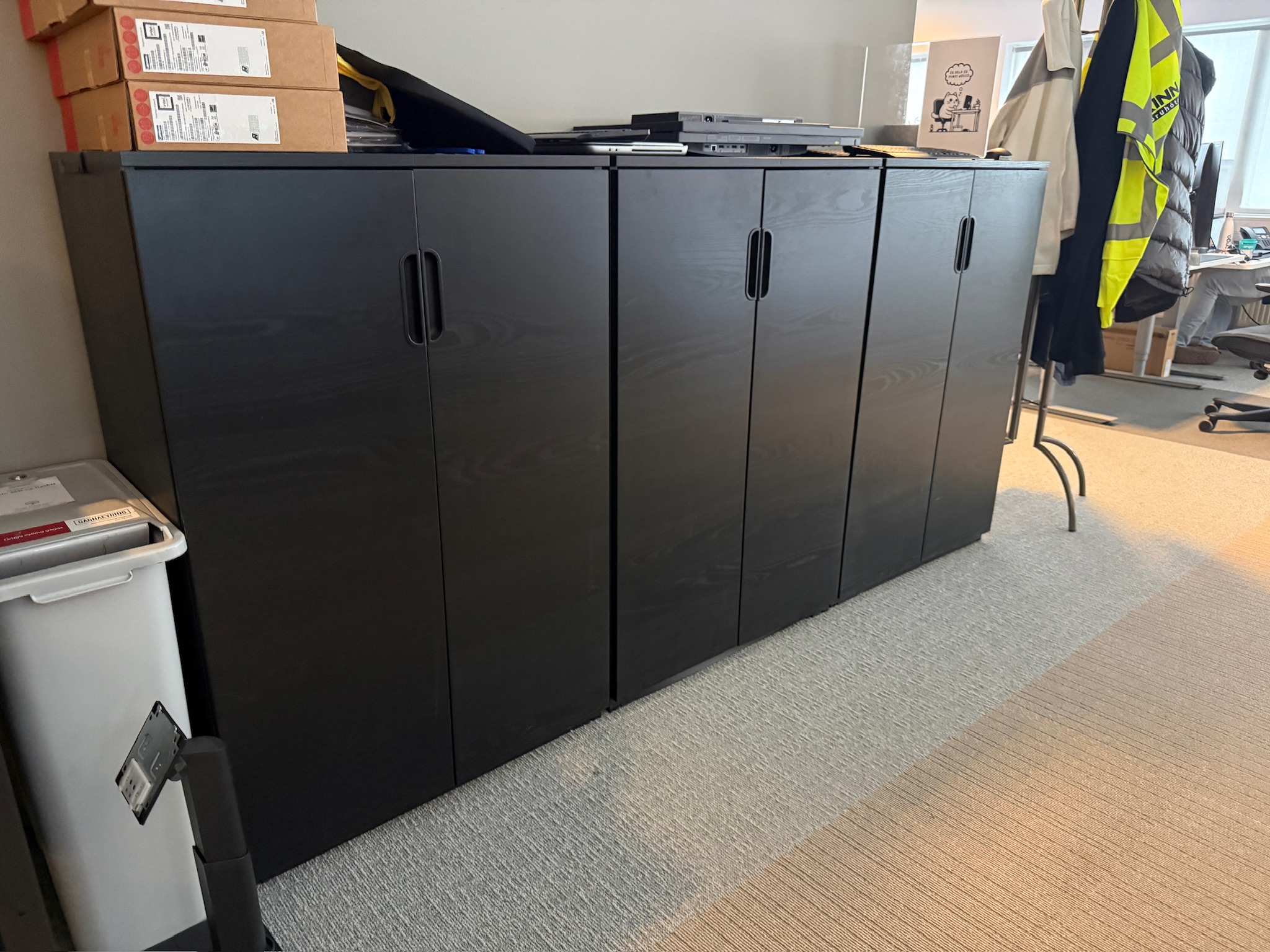 SELT / SOLD IKEA skápur, H120xB80sm.