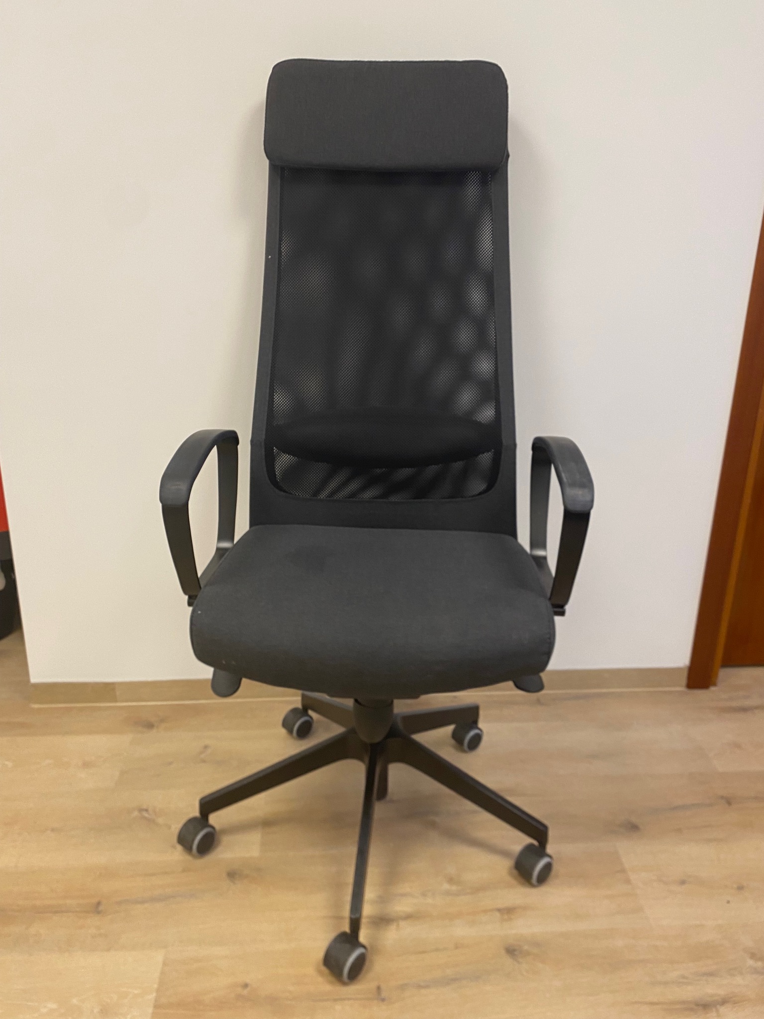 SELT / SOLD IKEA Skrifstofustóll, Markus 2