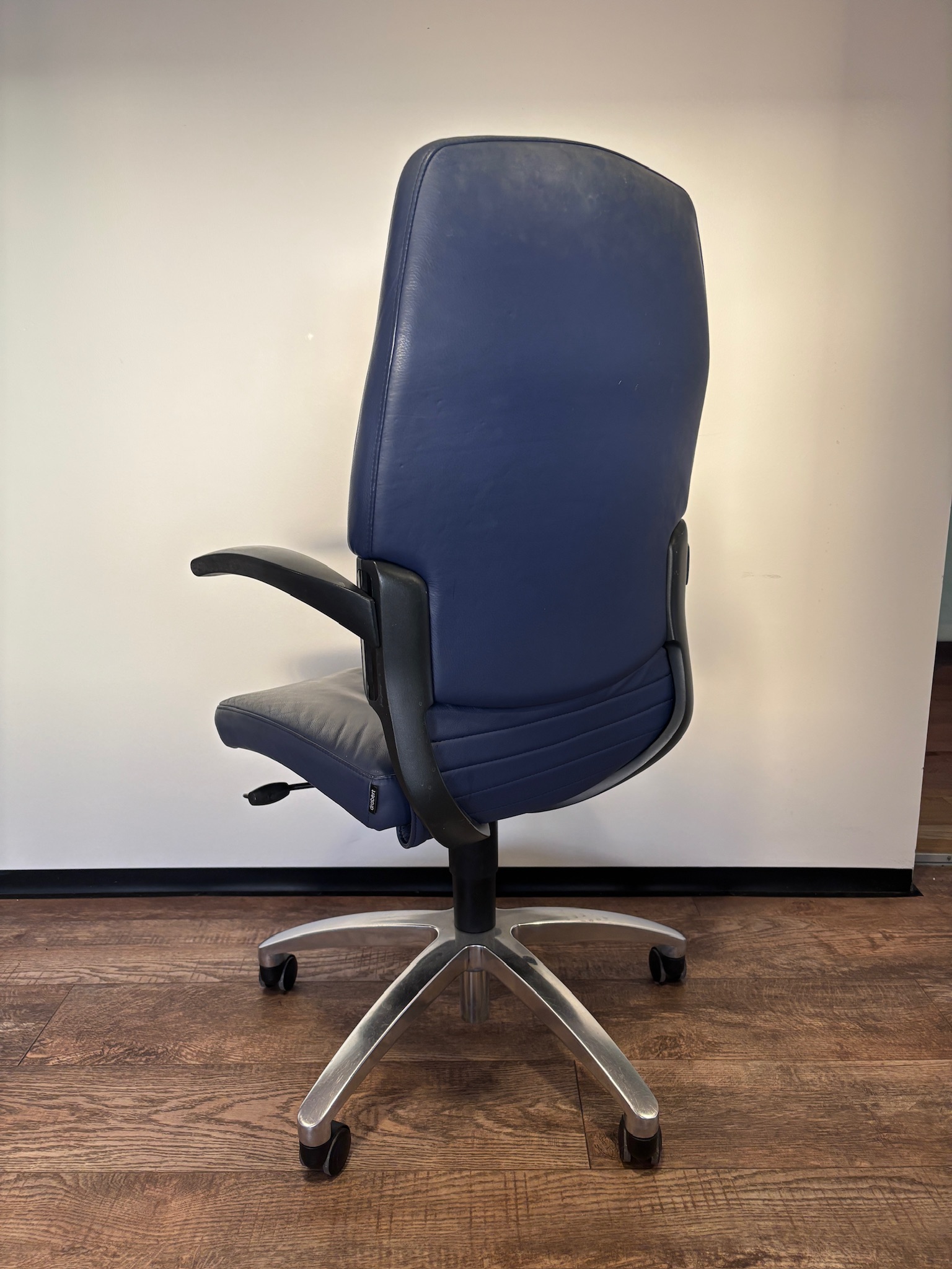 SELT / SOLD rabert fundarstólar frá Pennanum (7 stk.) 3