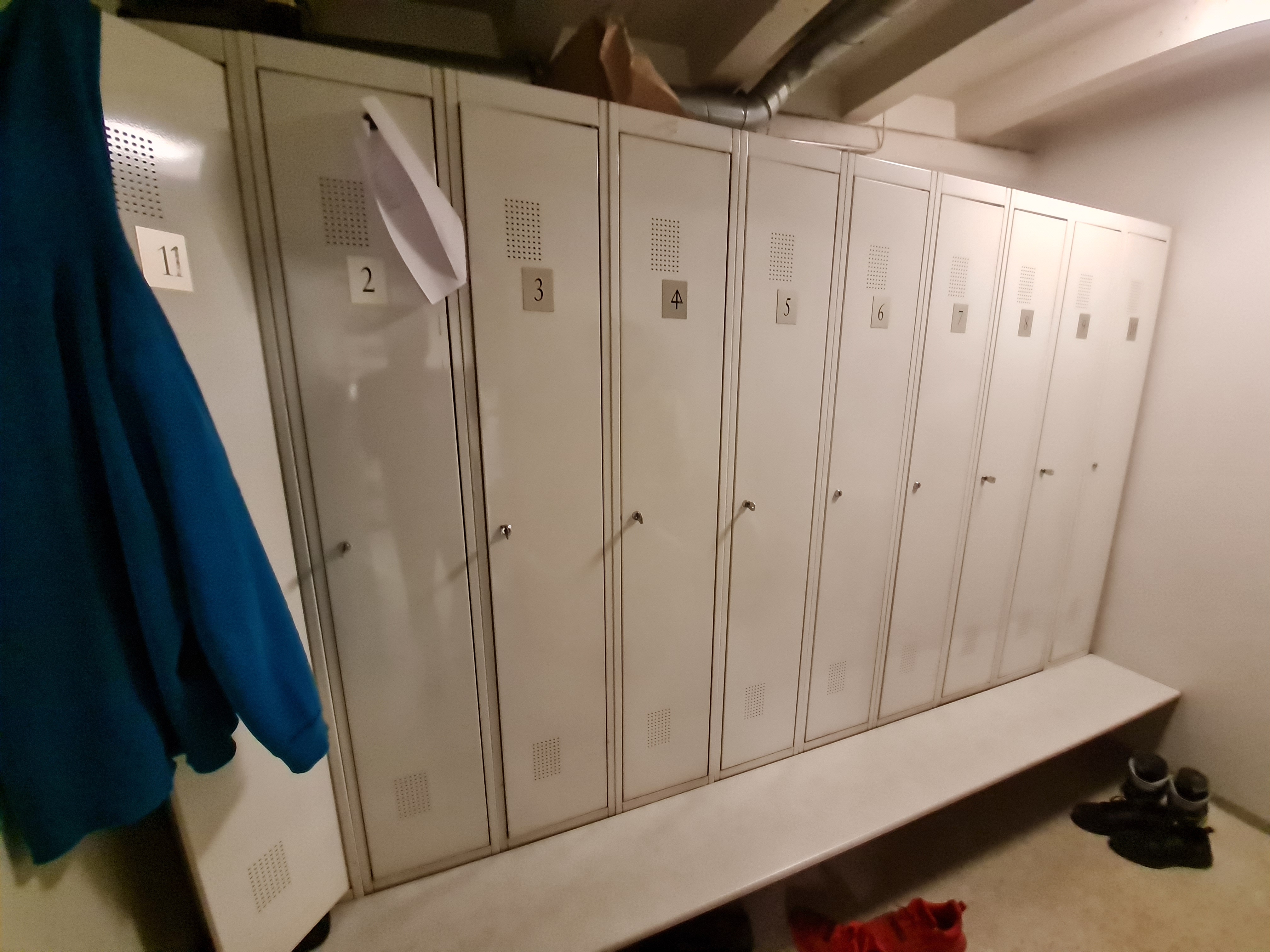 SELT / SOLD - Starfsmannaskápar