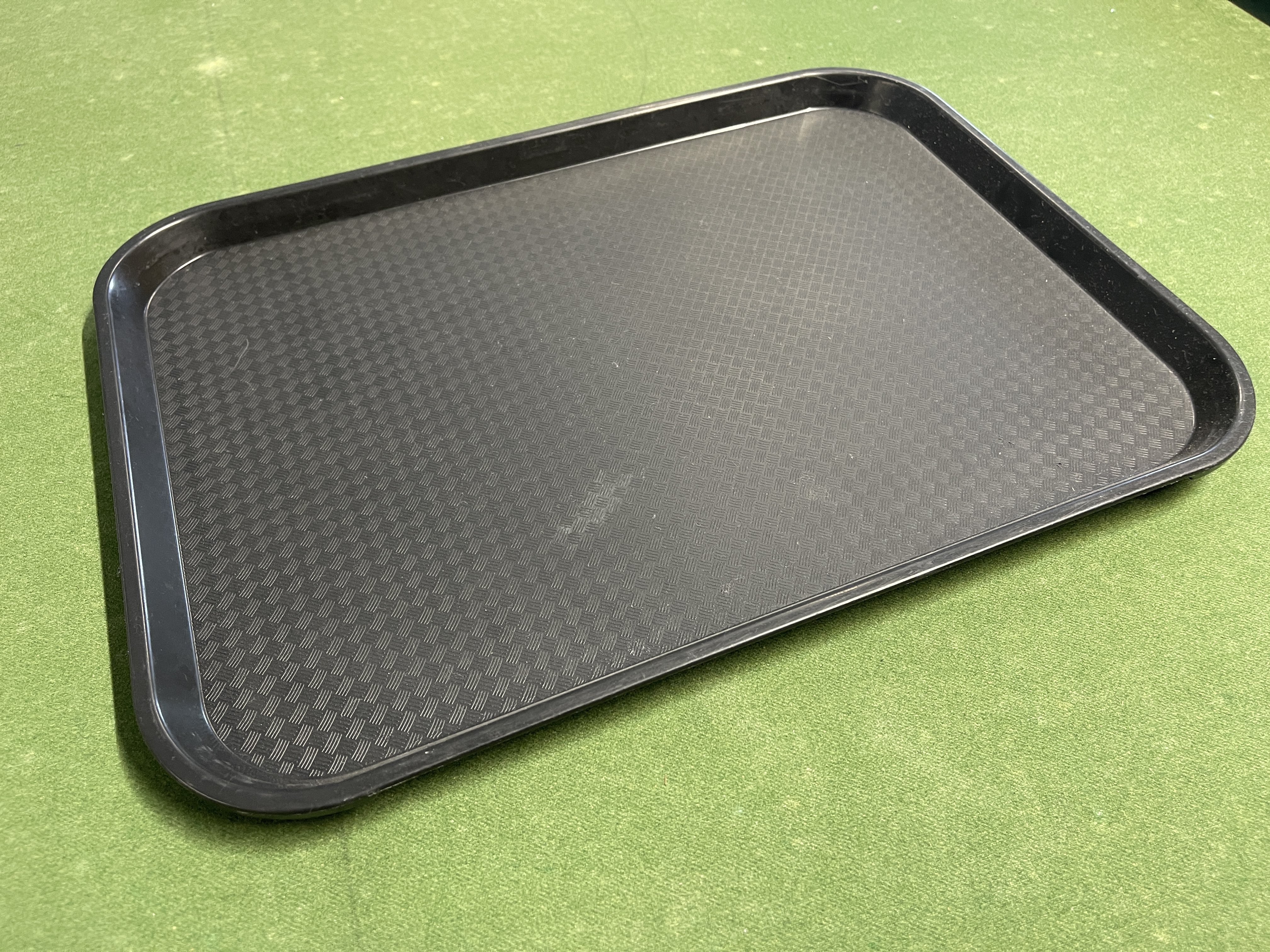 SELT / SOLD Plastbakki svartur 48x34sm 2