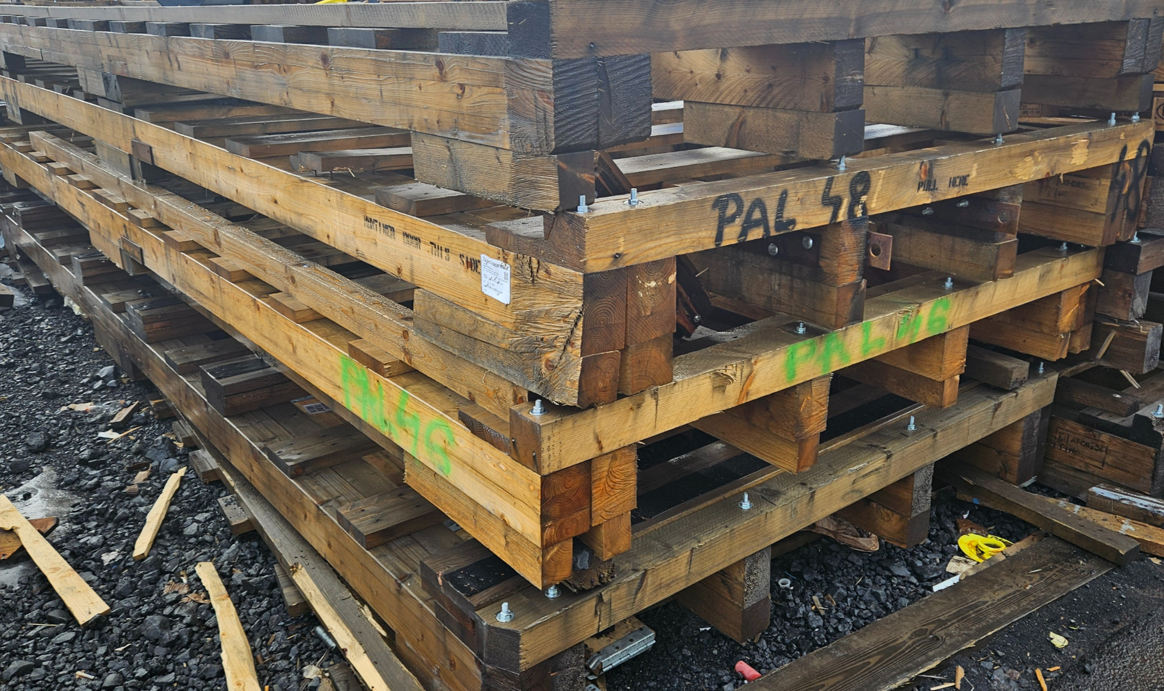SELT / SOLD Timburrammar dregarar - timburfleti 12x2 - Pnr. 850 Hella 8