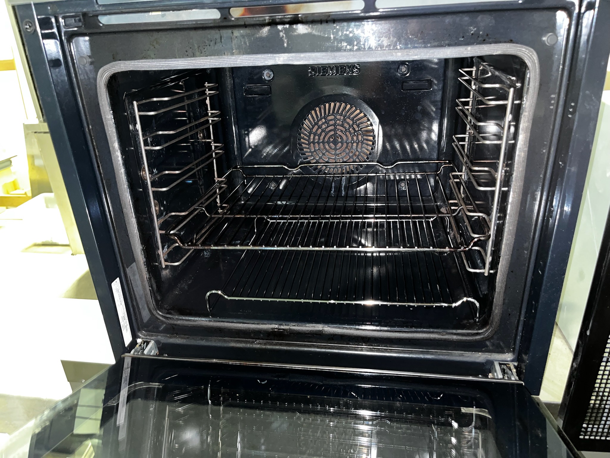 SELT / SOLD SIEMENS blástursofn 3.65KW - sjálfhreinsandi 9