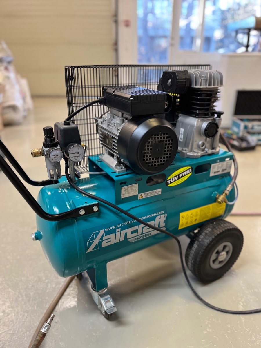 SELT/SOLD Airstar loftpressa 401/50, 50l