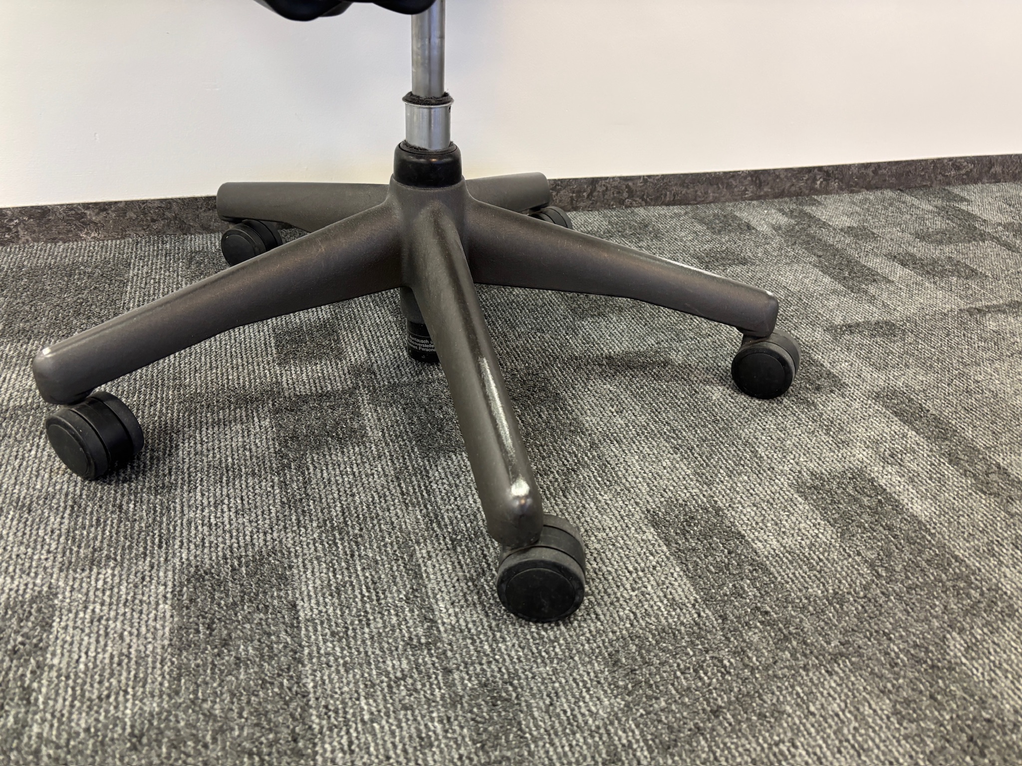 SELT / SOLD Herman Miller Aeron, B stærð 8
