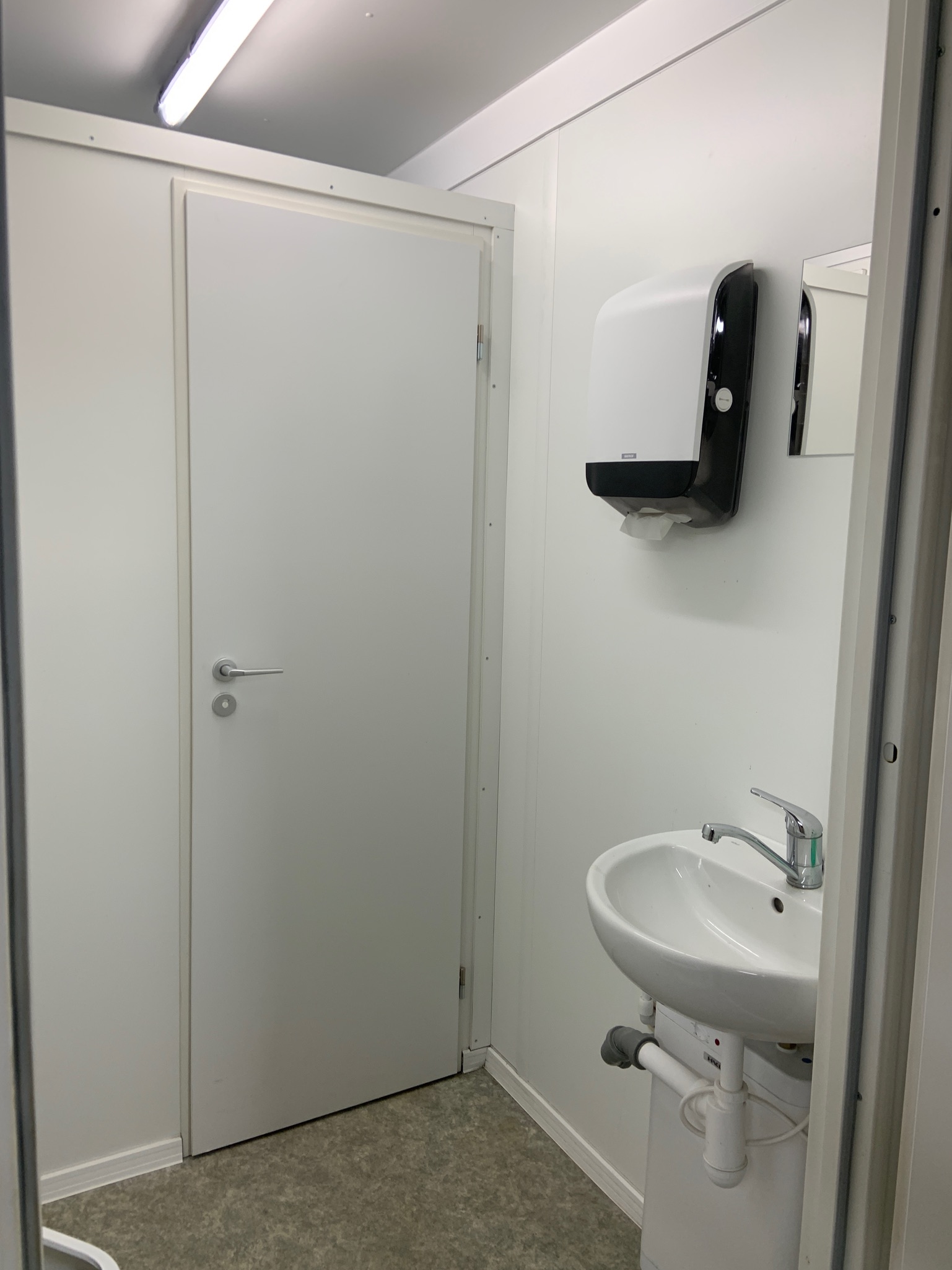 WC gámaeining - vel með farinn 9