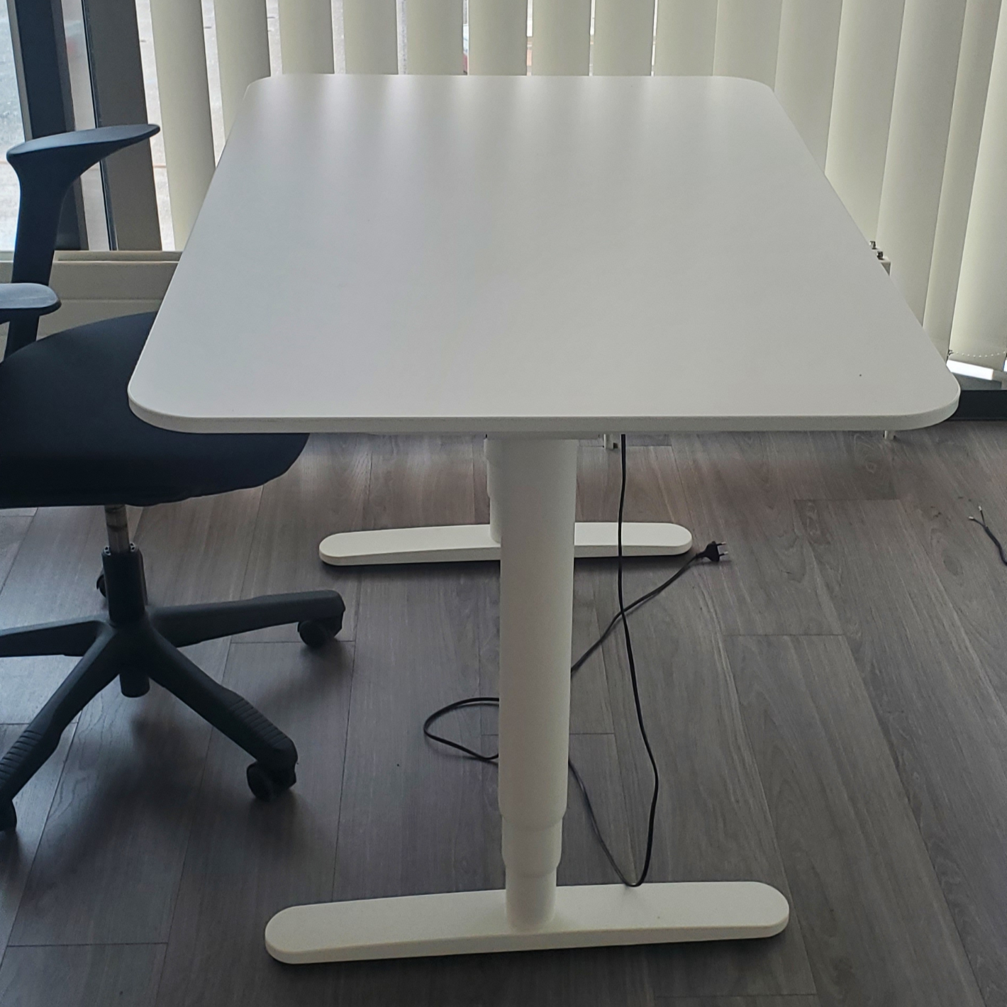 SELT / SOLD IKEA rafmagnsborð, B120xD80sm. (4 stk.) 3