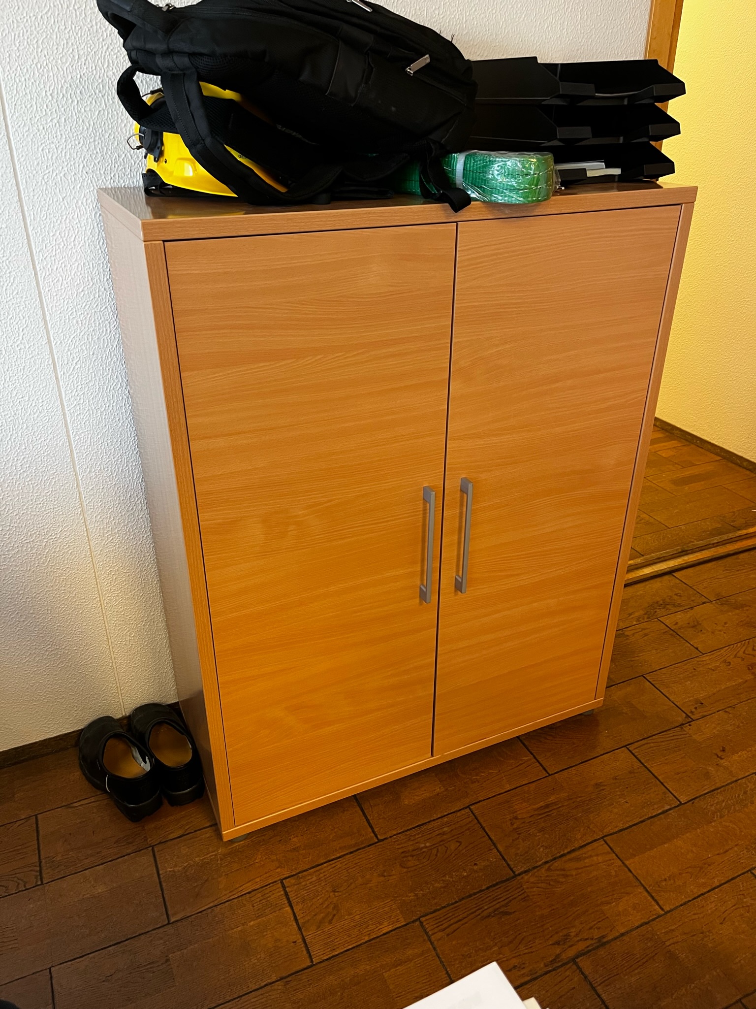 SELT / SOLD Skrifstofuskápur H113sm. x B90sm. - 3 stk til. 2