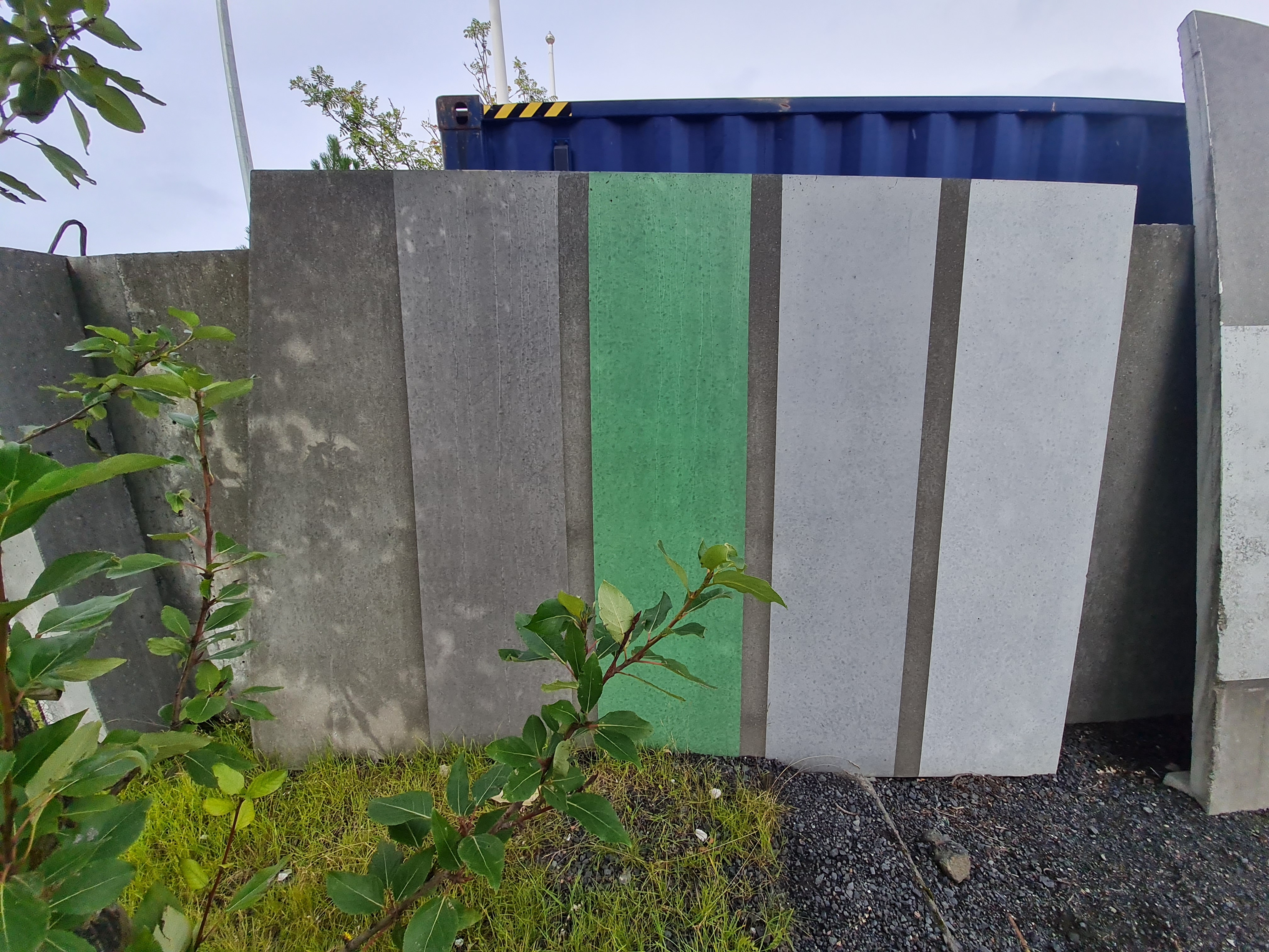 SELT / SOLD Forsteyptar plötur fyrir garðskálann, útihúsið, tækjahúsið 2