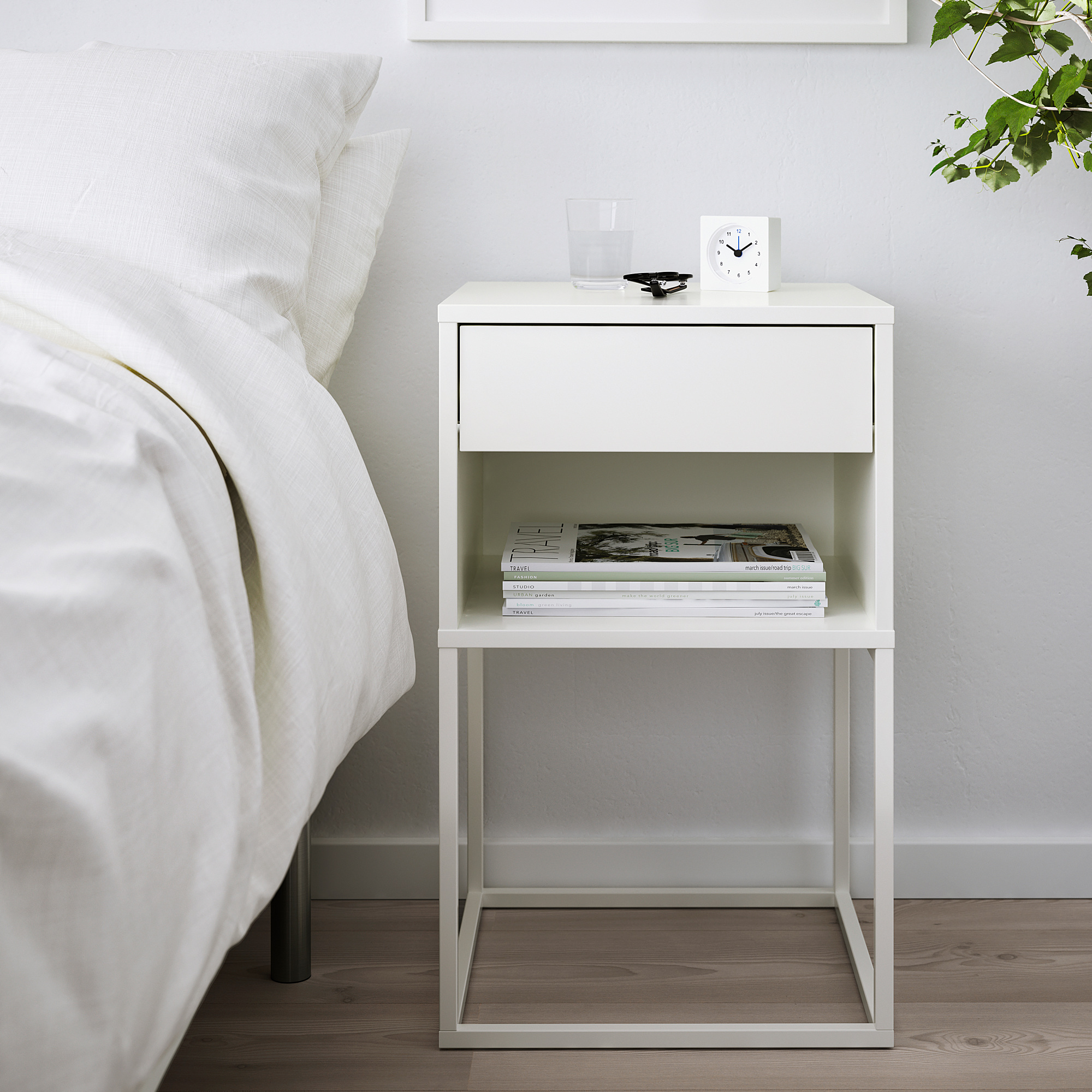 SELT / SOLD VIKHAMMER - IKEA skenkur - náttborð - stofuborð 8