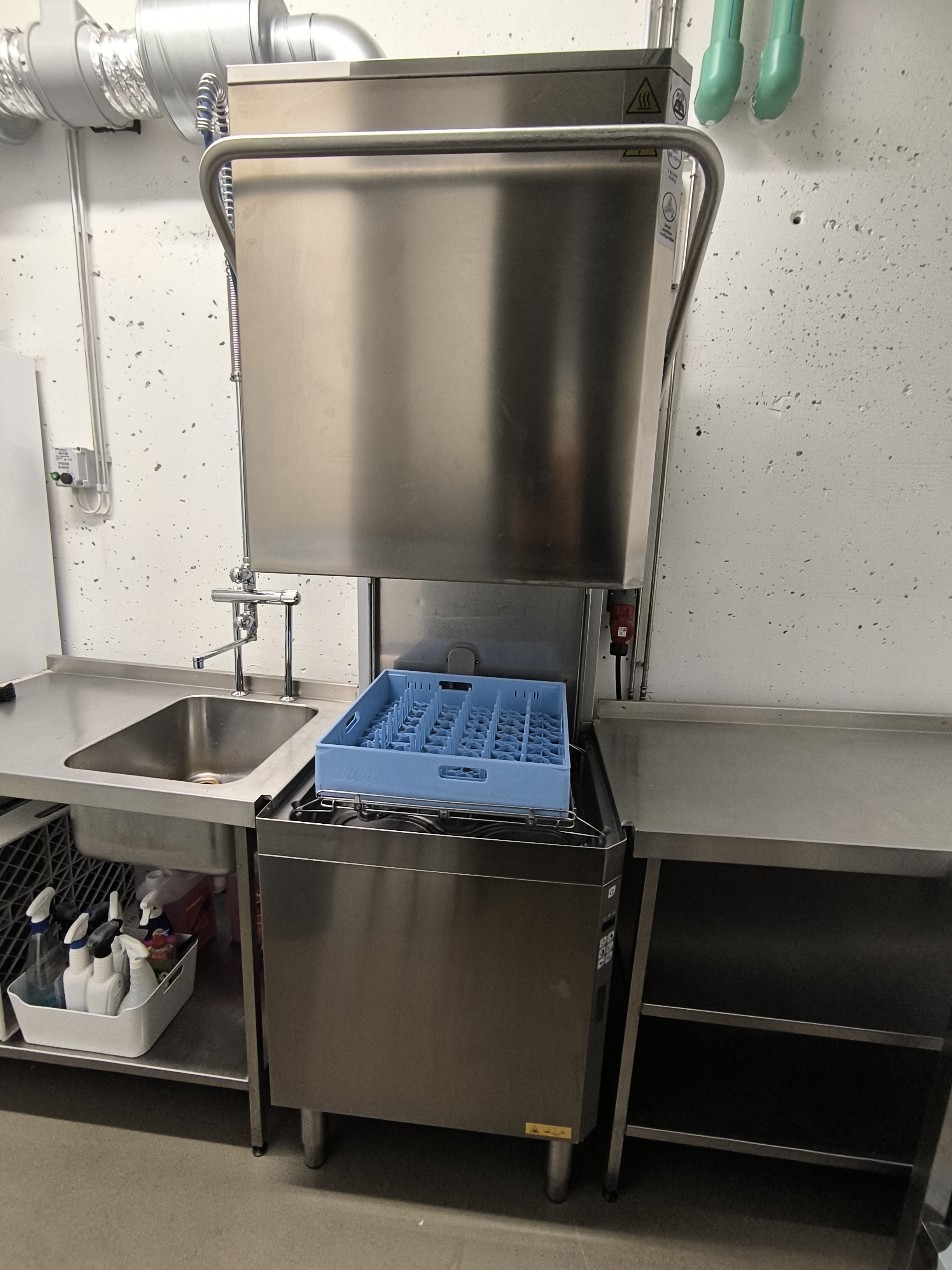 SELT / SOLD - Electrolux húddvél 2016