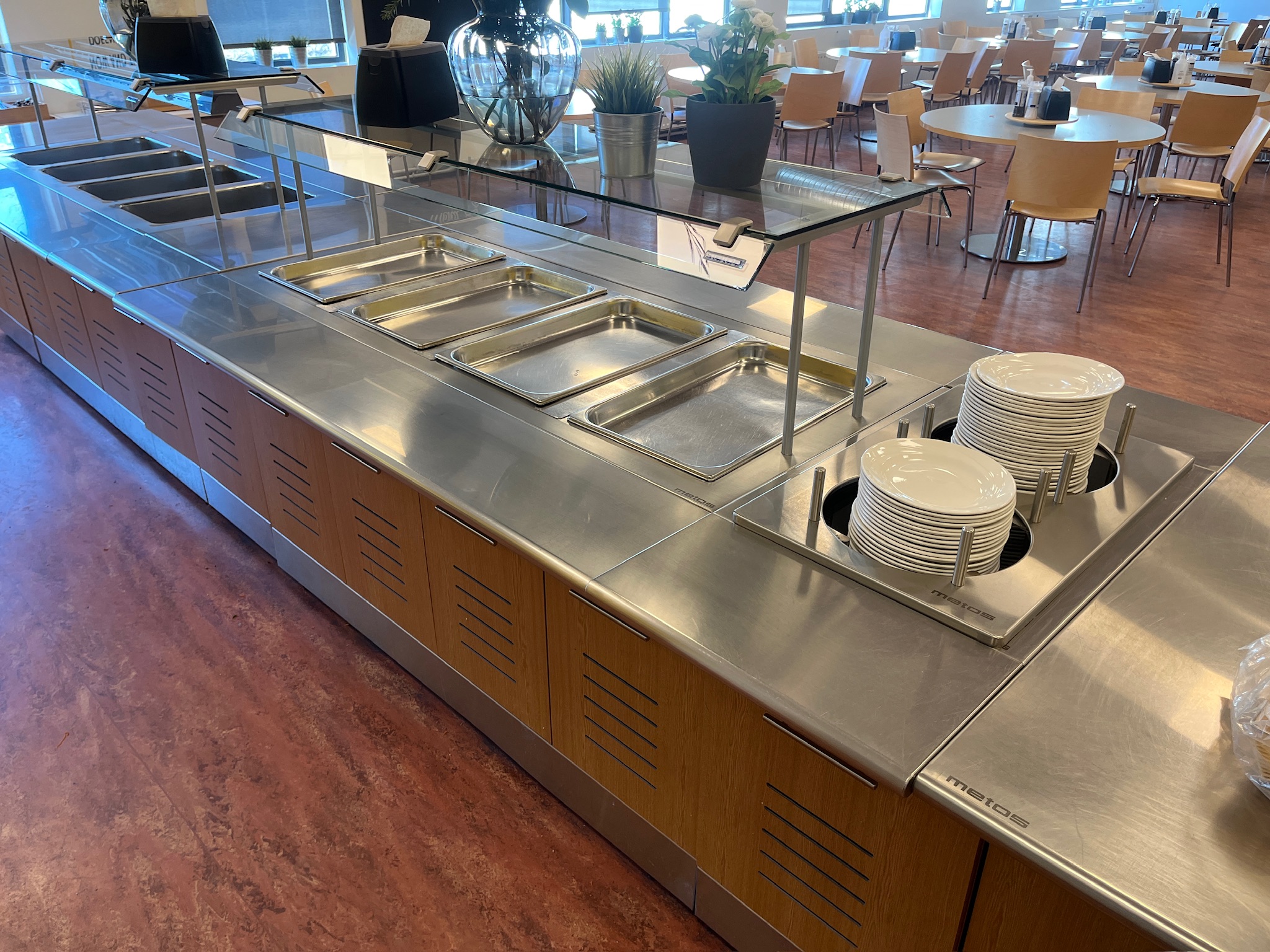 SELT - SOLD Mötuneytislína, vönduð sérsmíði METOS L595 x B230 x D115 x H89 sm 5