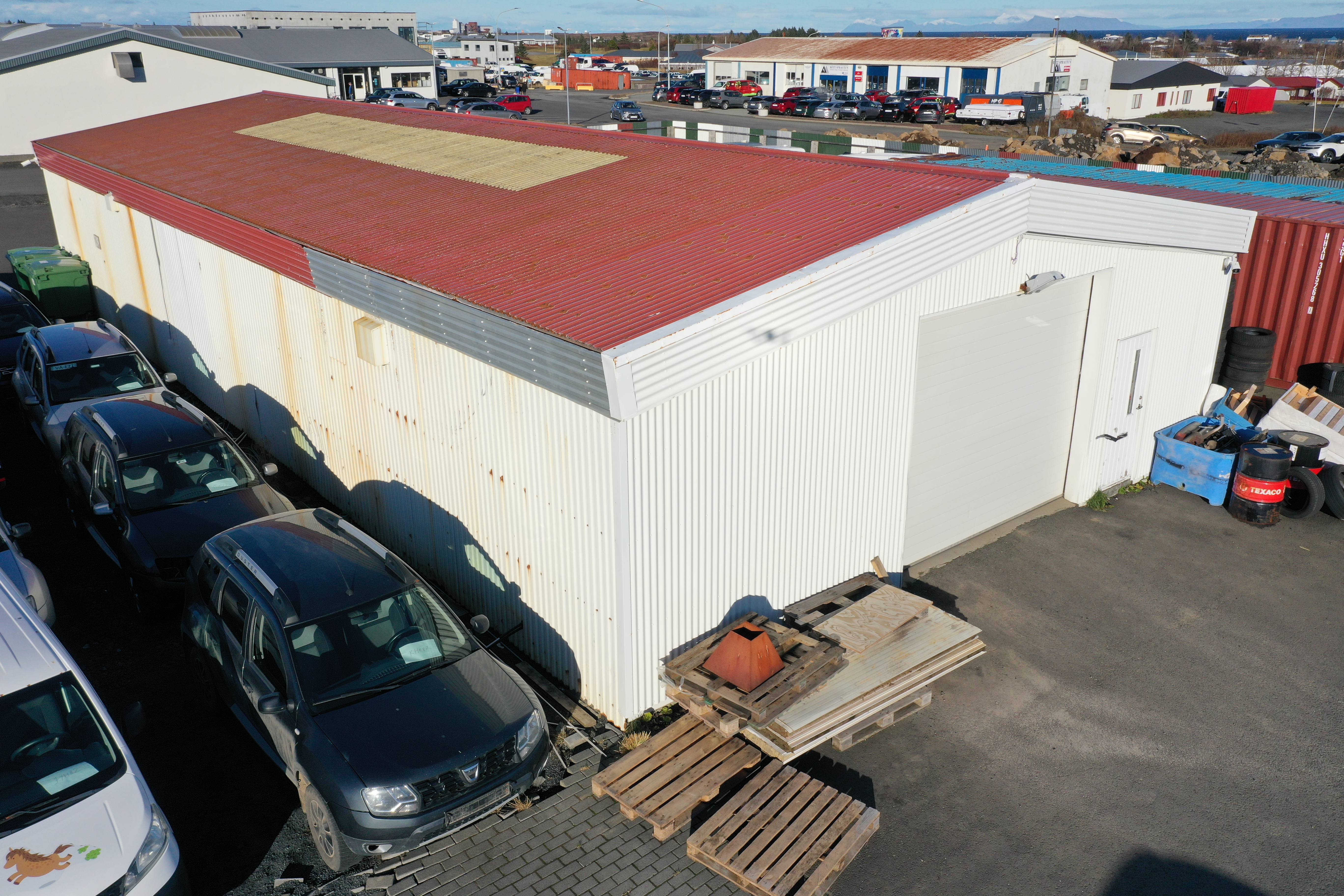 SELT / SOLD Stálgrindarhús - tækjahús - verkstæðishús - 225 fm. 6