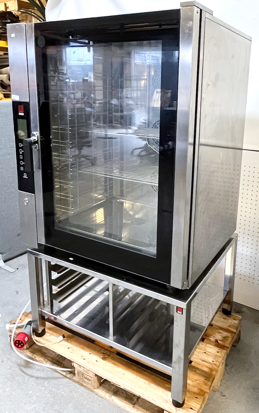 SELT / SOLD TecnoEKA gufuofn á standi frá BVT, 11 skúffur 3