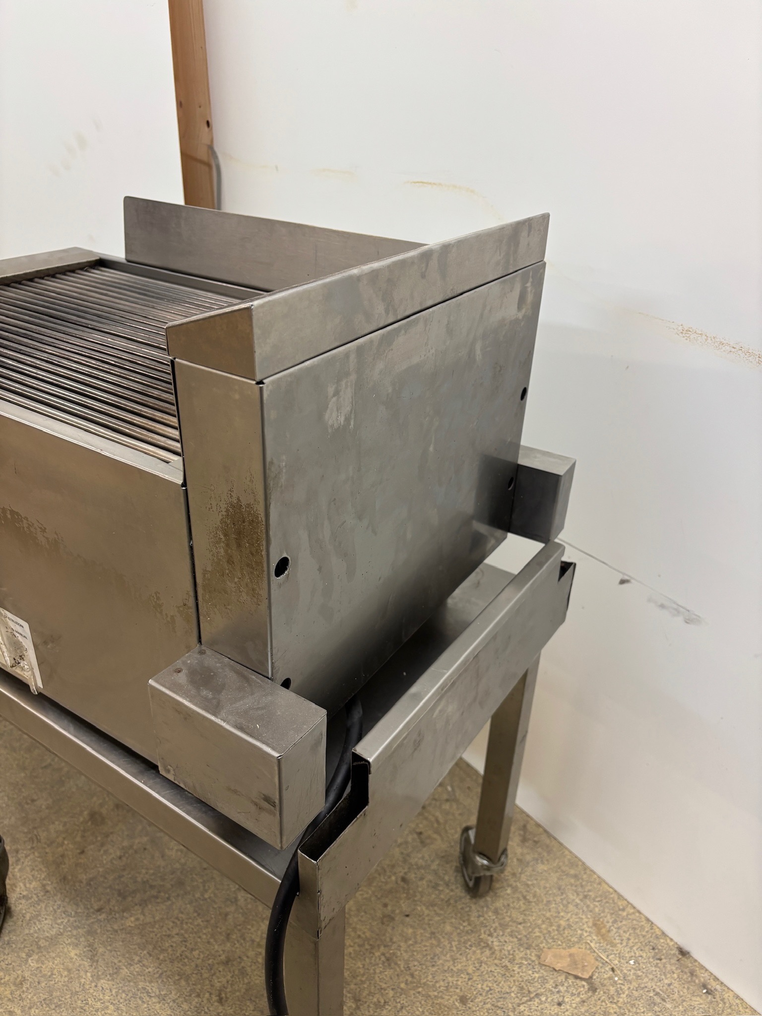 SELT / SOLD Grillpanna frá ARRIS, B42 X D70 x H44,5 sm. 10