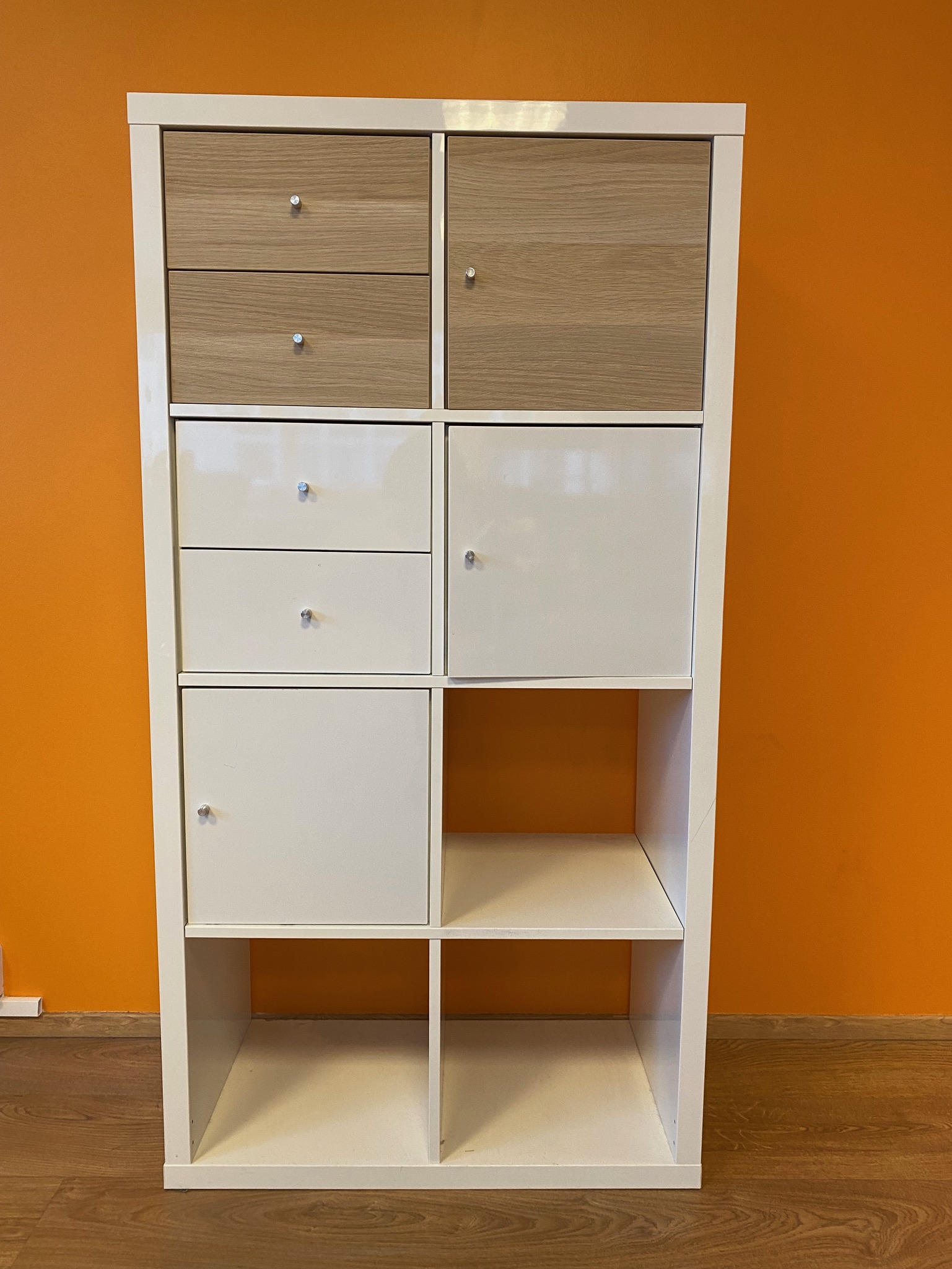 SELT / SOLD - Flottur IKEA skápur H146sm. x B76sm. 2