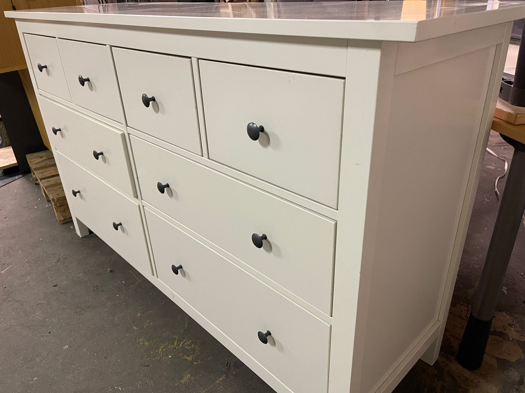 Selt/Endurnýtt-Veglegur skenkur frá IKEA - 8 skúffur 4