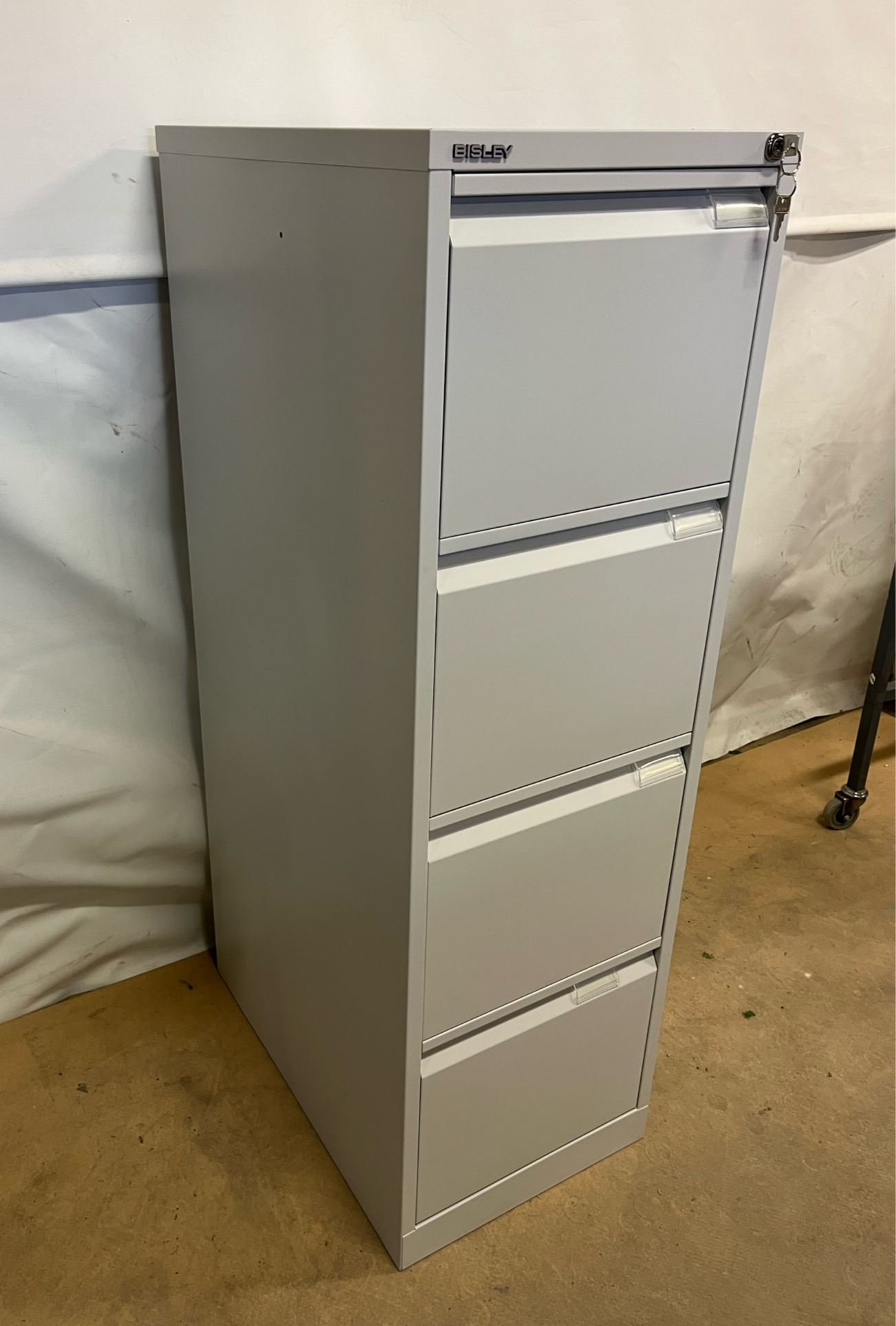 SELT / SOLD Bisley skjalaskápur