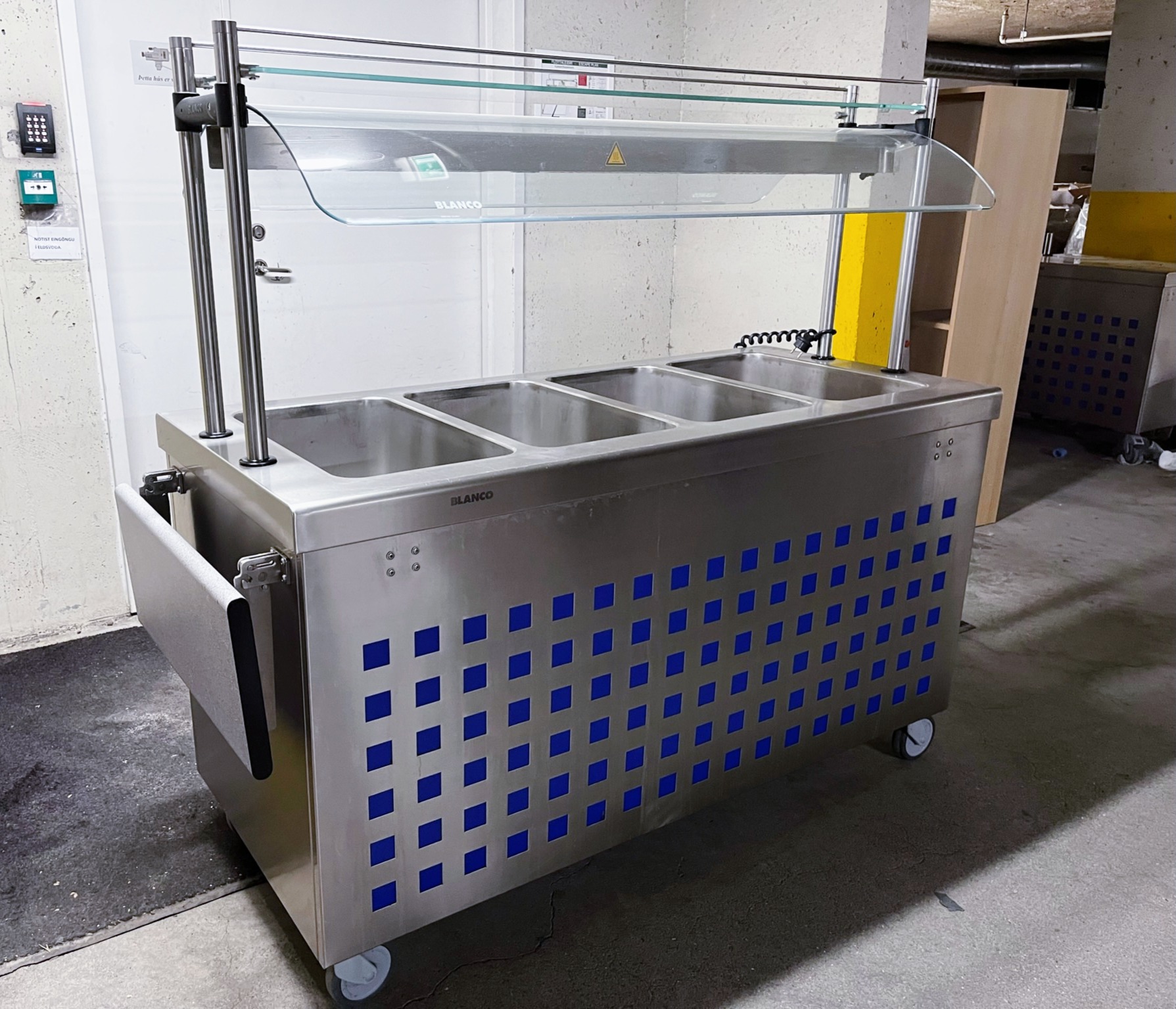 SELT / SOLD Blanco hitaborð - salatbar - B154sm.