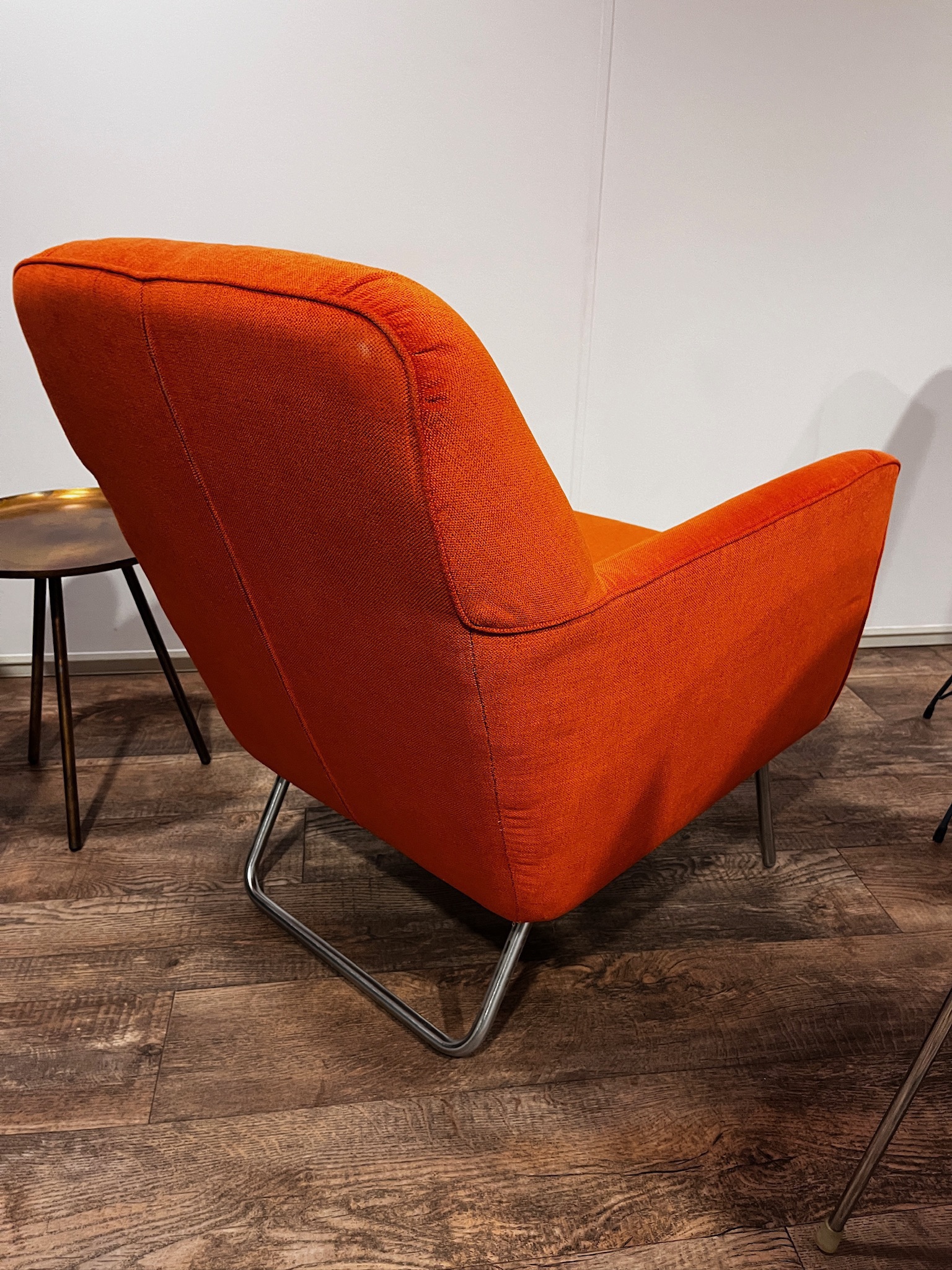 SELT / SOLD Furninova hægindastóll, orange 3