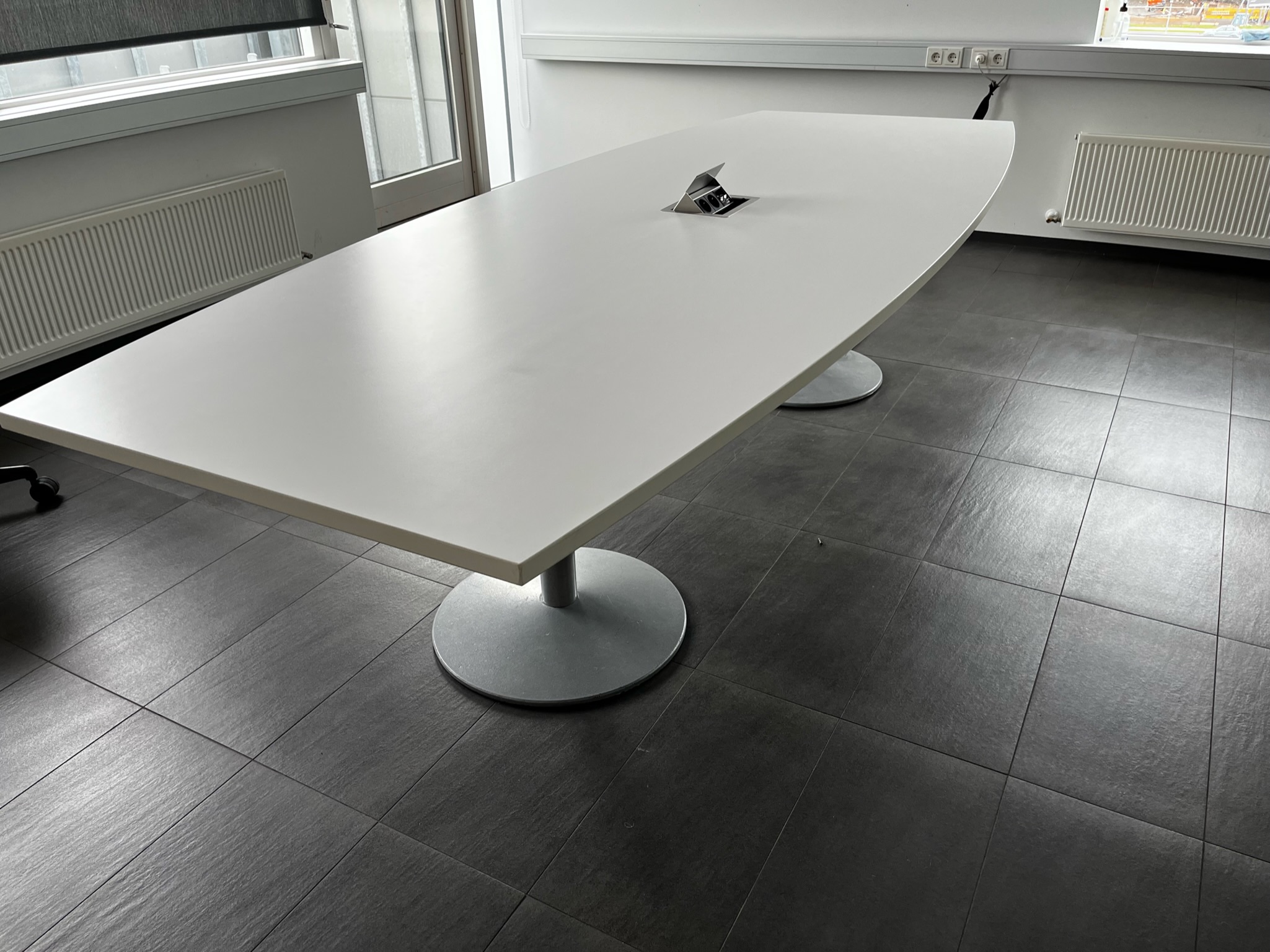 SELT / SOLD Fundarborð - 300 x 120 sm. 2