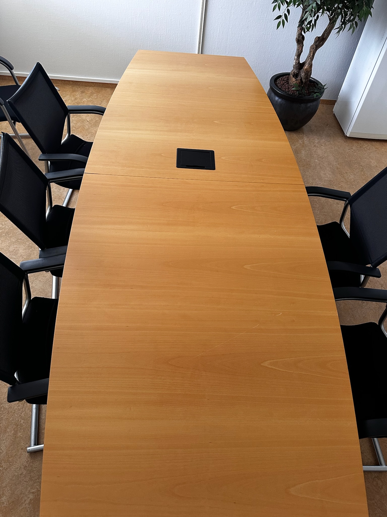 SELT / SOLD Fundarborð, 300 x 110 sm., 8 til 10 manna 4