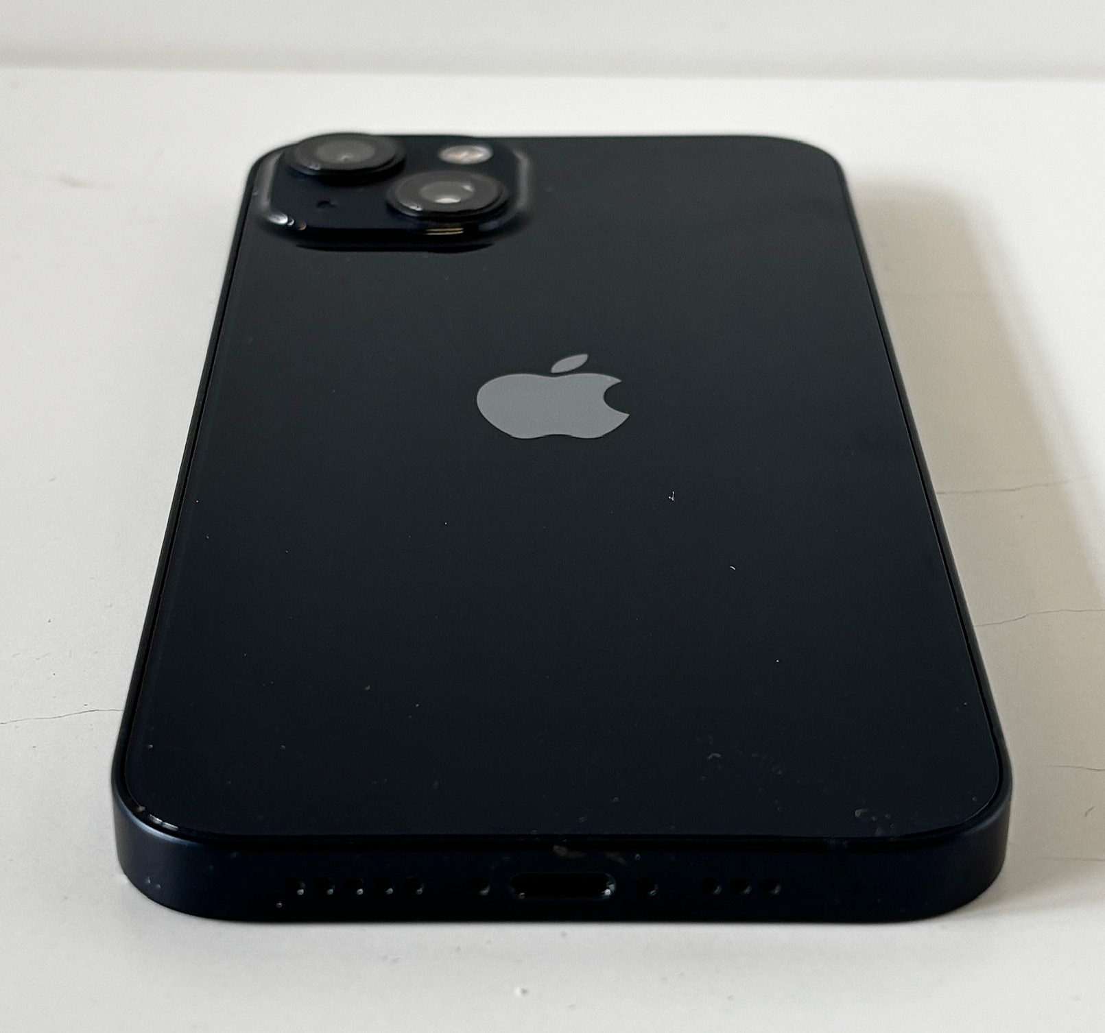 SELT / SOLD Apple iPhone 13 4