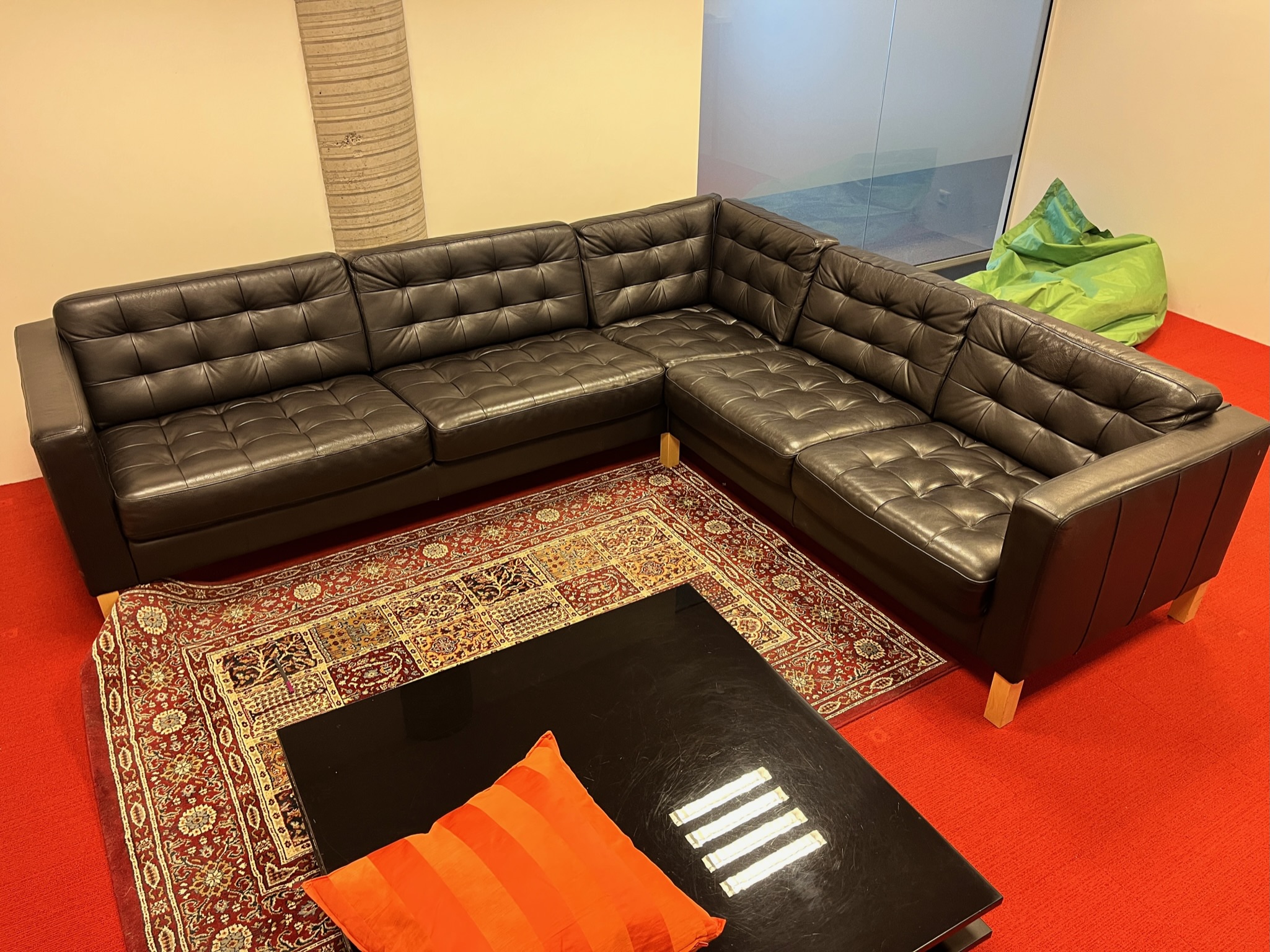 SELT / SOLD - Flottur IKEA hornsófi - 257 x 223 sm. 2