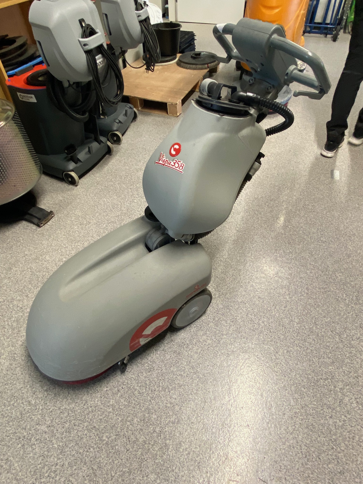 SELT / SOLD Comac þrifvél