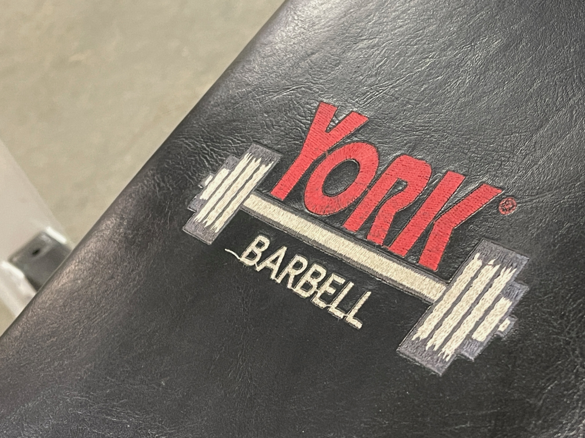 Selt - York Fitness lyftingabekkur 4