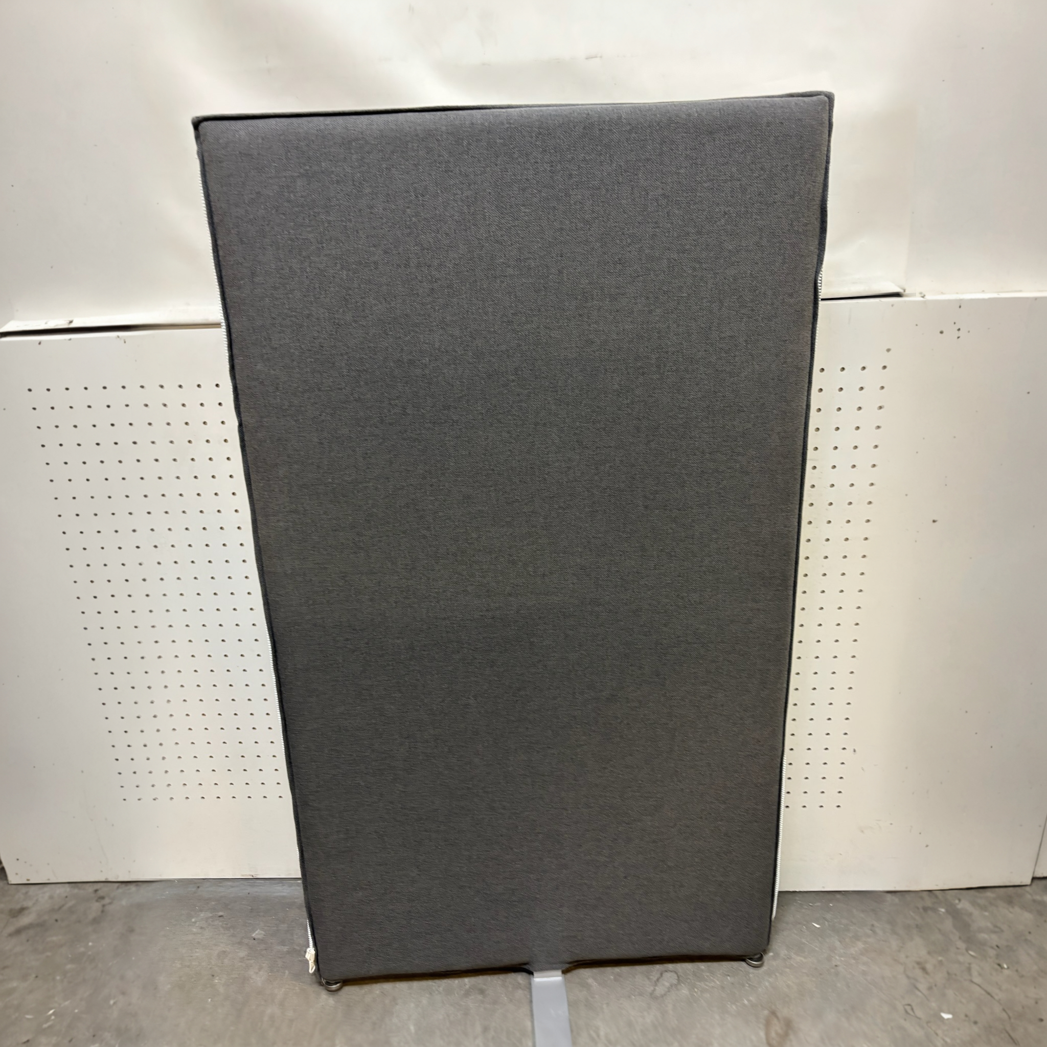 SELT/SOLDFrístandandi tauskilrúm, H1140xB80sm. (2 stk.)