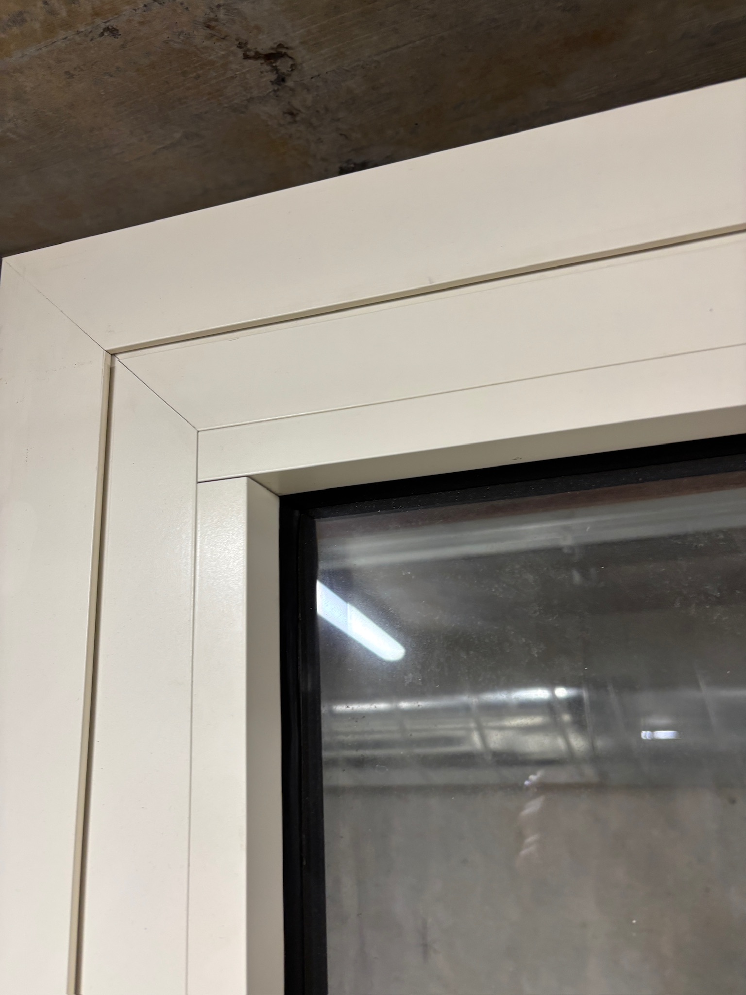 SELT / SOLD Svalahurð úr áli, H222xB101,5sm. - Umframefni 4
