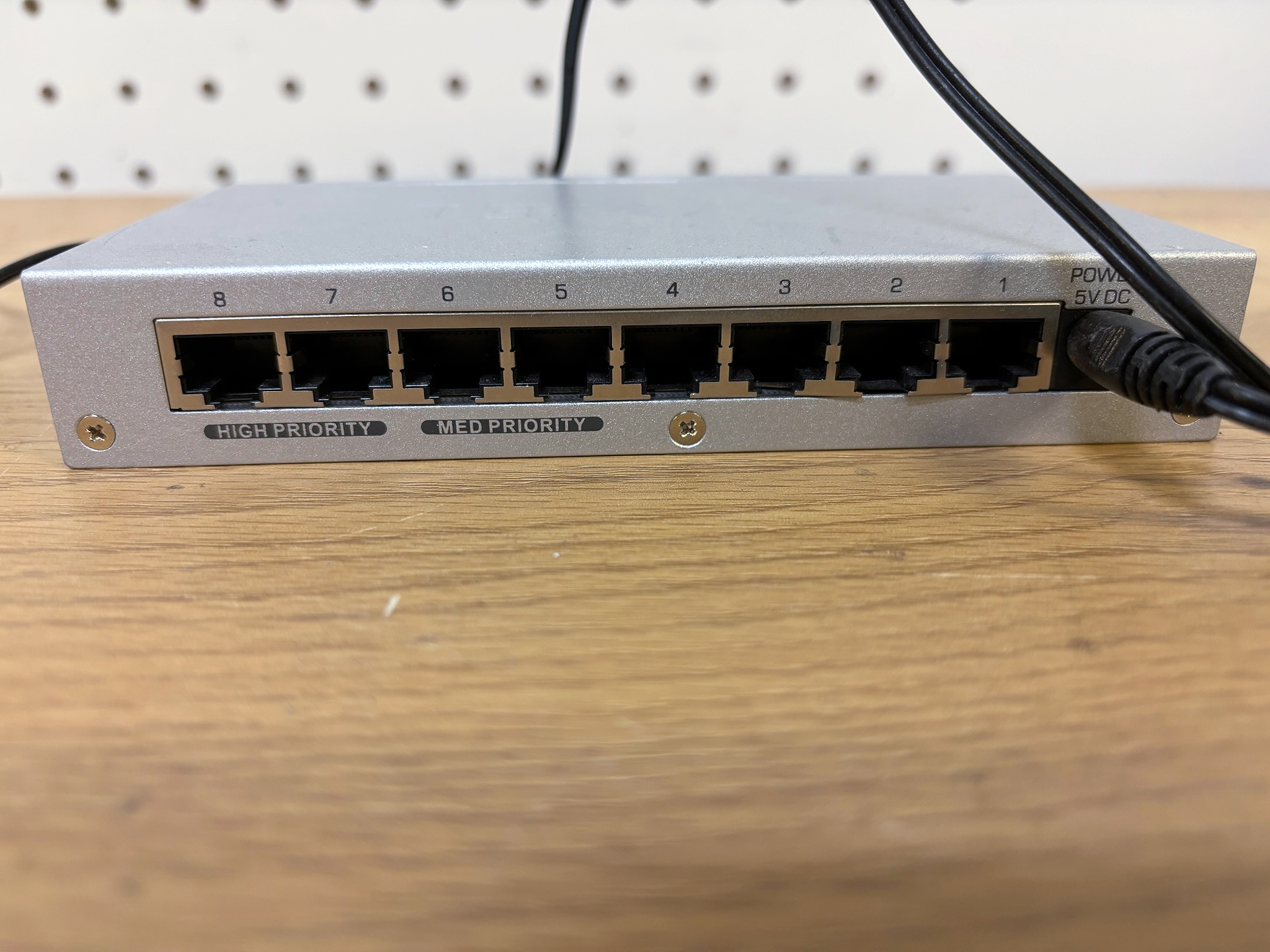 SELT/SOLDZyxel GS-108B v3 - öflugur og nettur sviss- Play