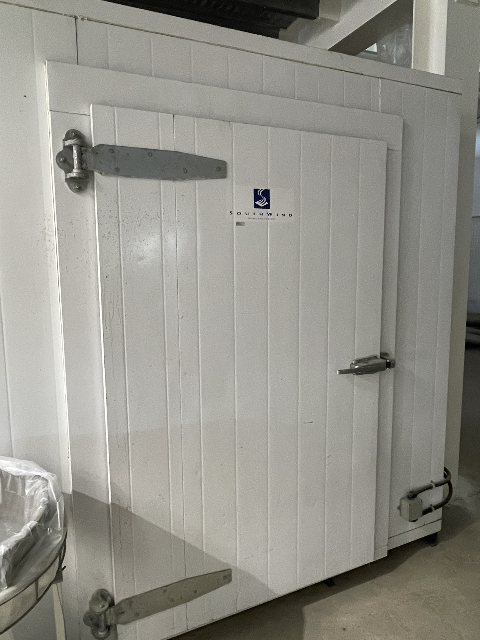 SELT / SOLD Matvælaþurrkklefi - Hæð 254 * 250 sm 2