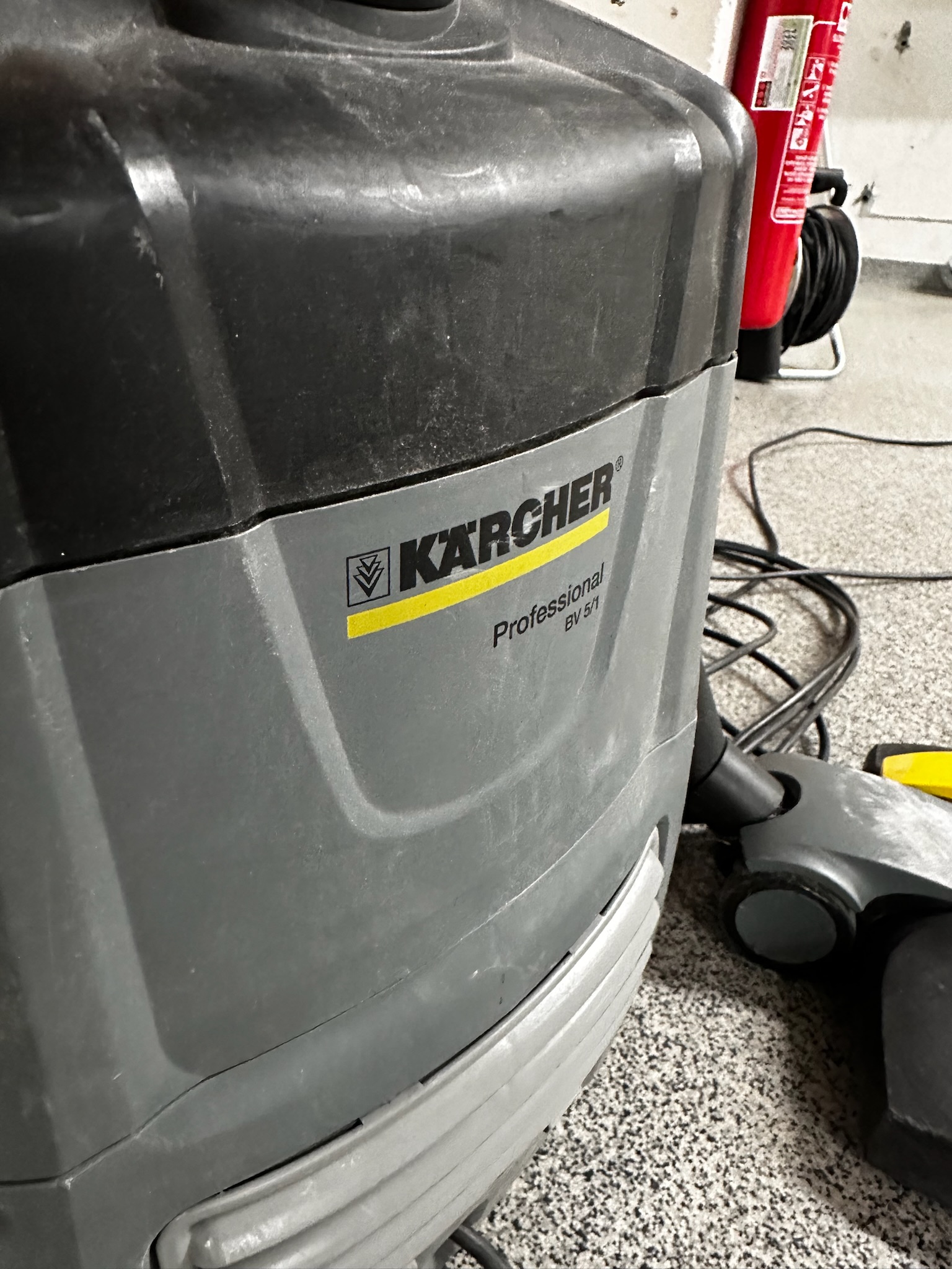 SELT / SOLD Kärcher ryksuga á bak 6