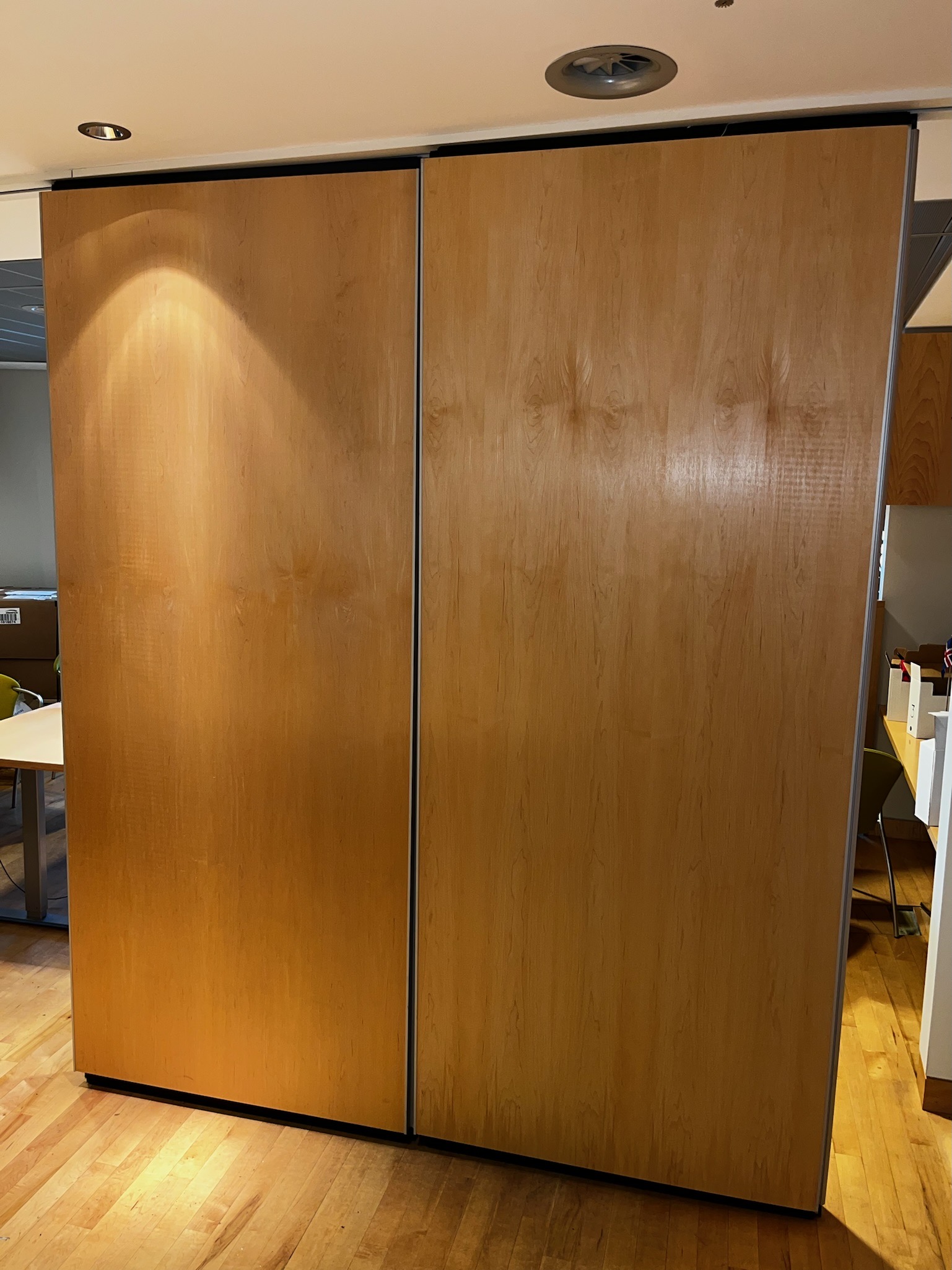 SELT / SOLD Vandaður felliveggur - 6.6 m. - hæð 250 sm. 3