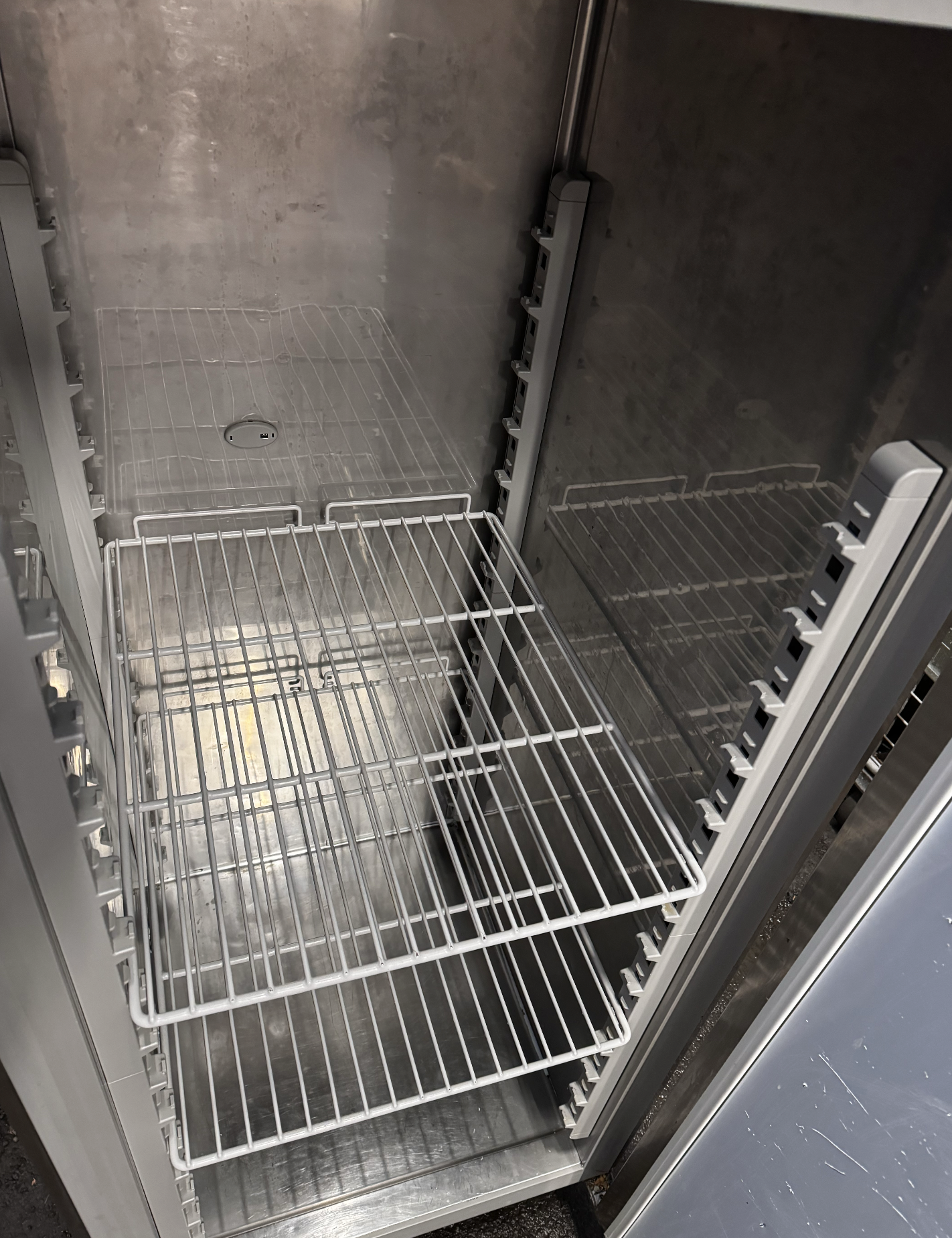 SELT / SOLD Ilsa 700 Harmony kæliskápur 3