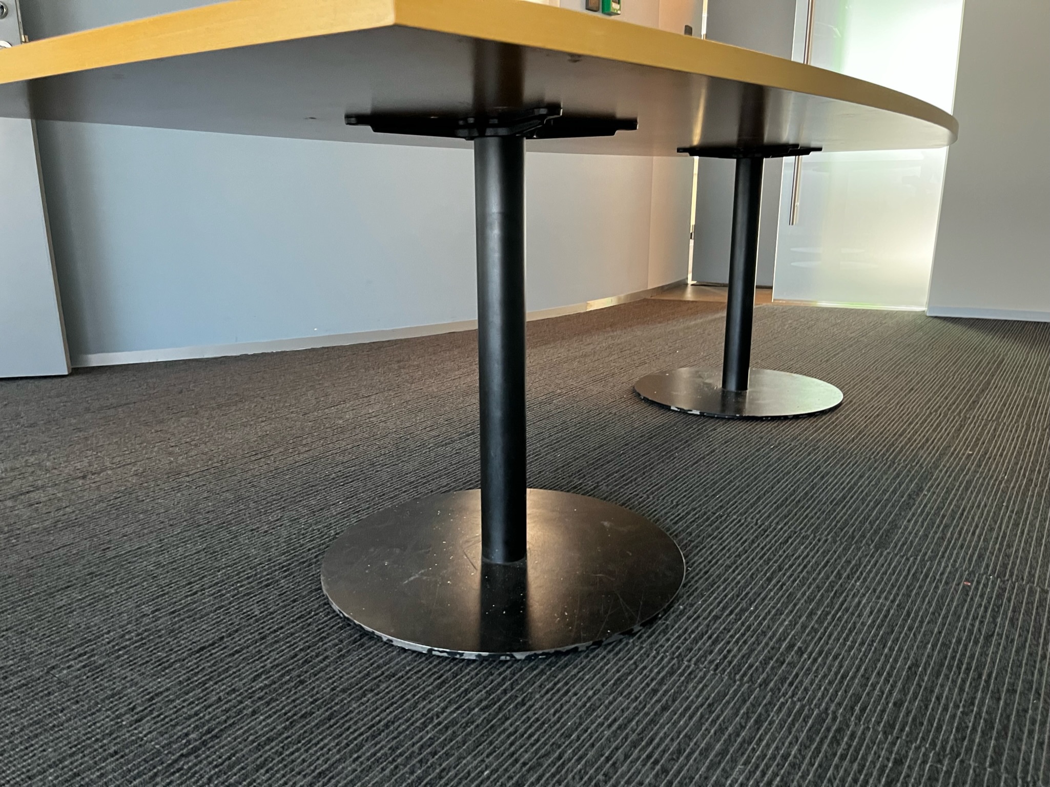 SELT / SOLD Fundarborð - 250 x 110 sm. (6-8 manna) 11