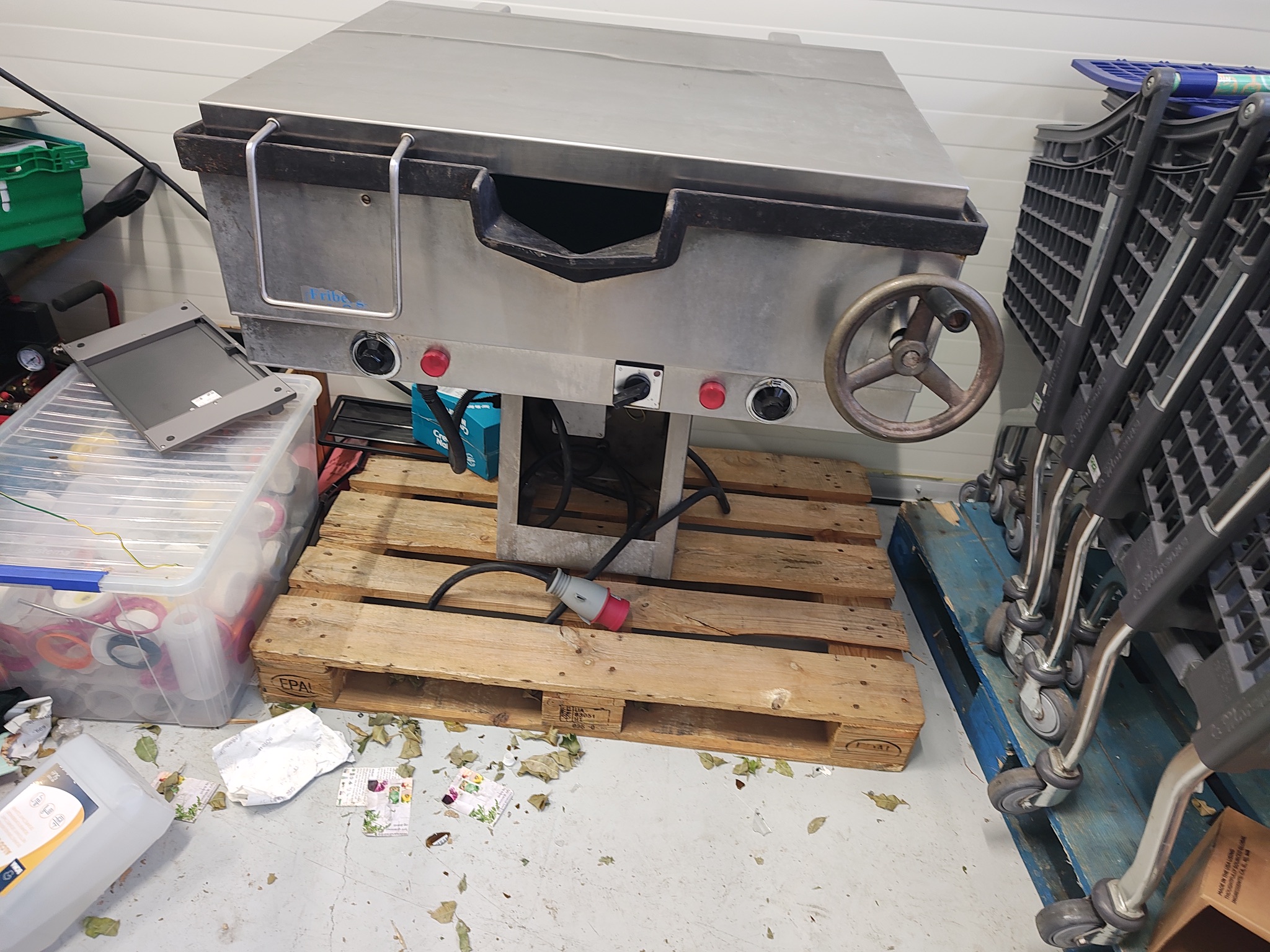 SELT / SOLD Fribergs veltipanna 2