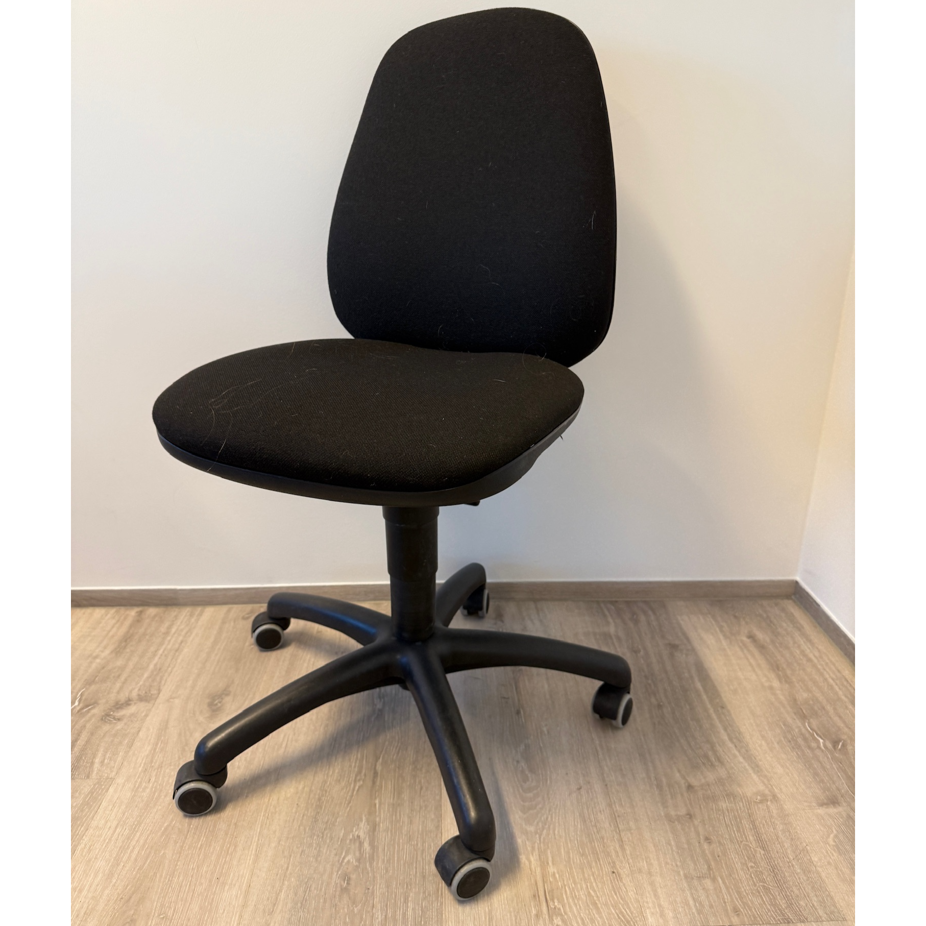SELT / SOLD Nowystyl skrifborðsstóll frá Pennanum (2 stk.)