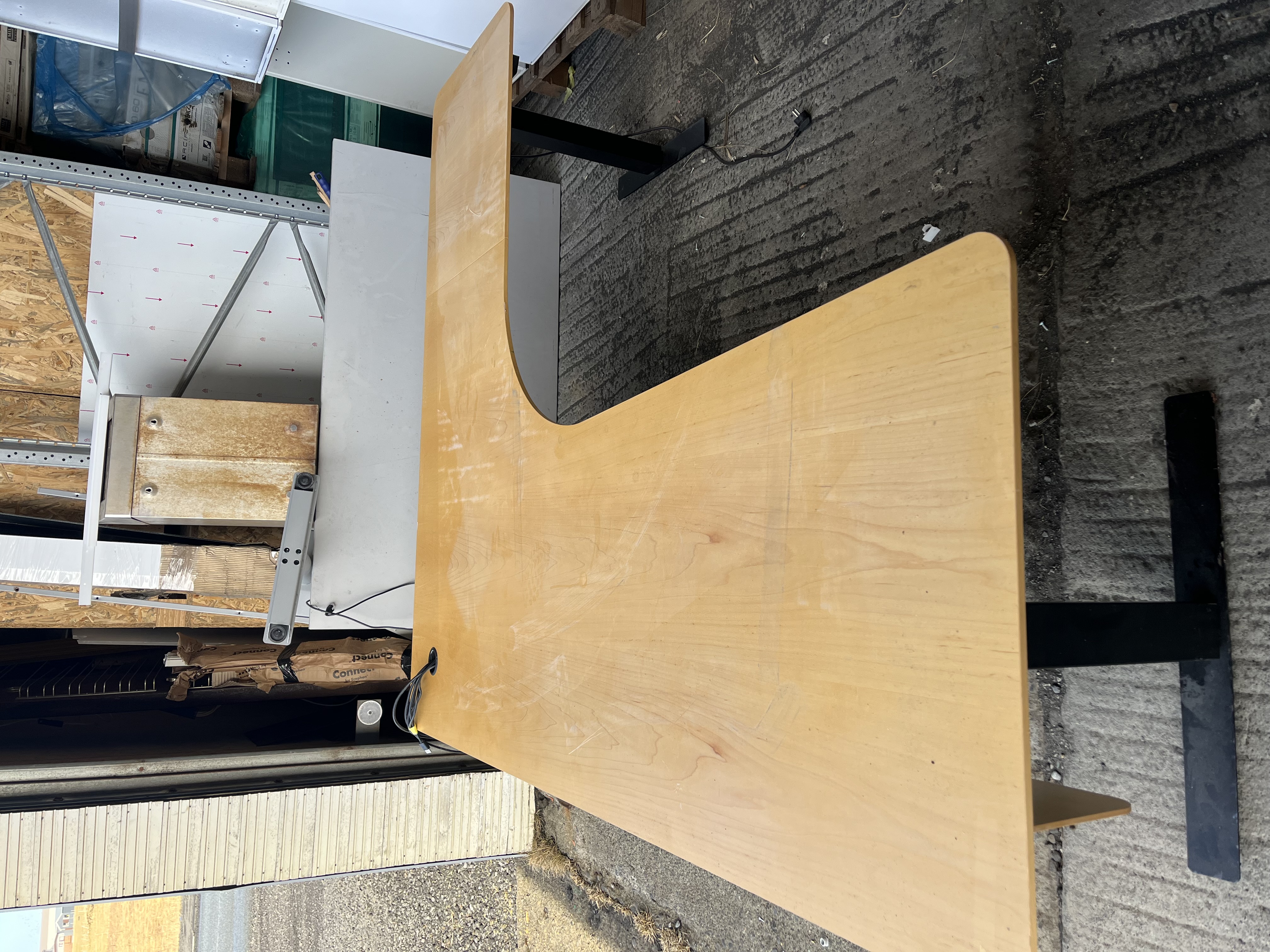 SELT / SOLD - Rafmagnshornborð - 2m * 1,8m 2