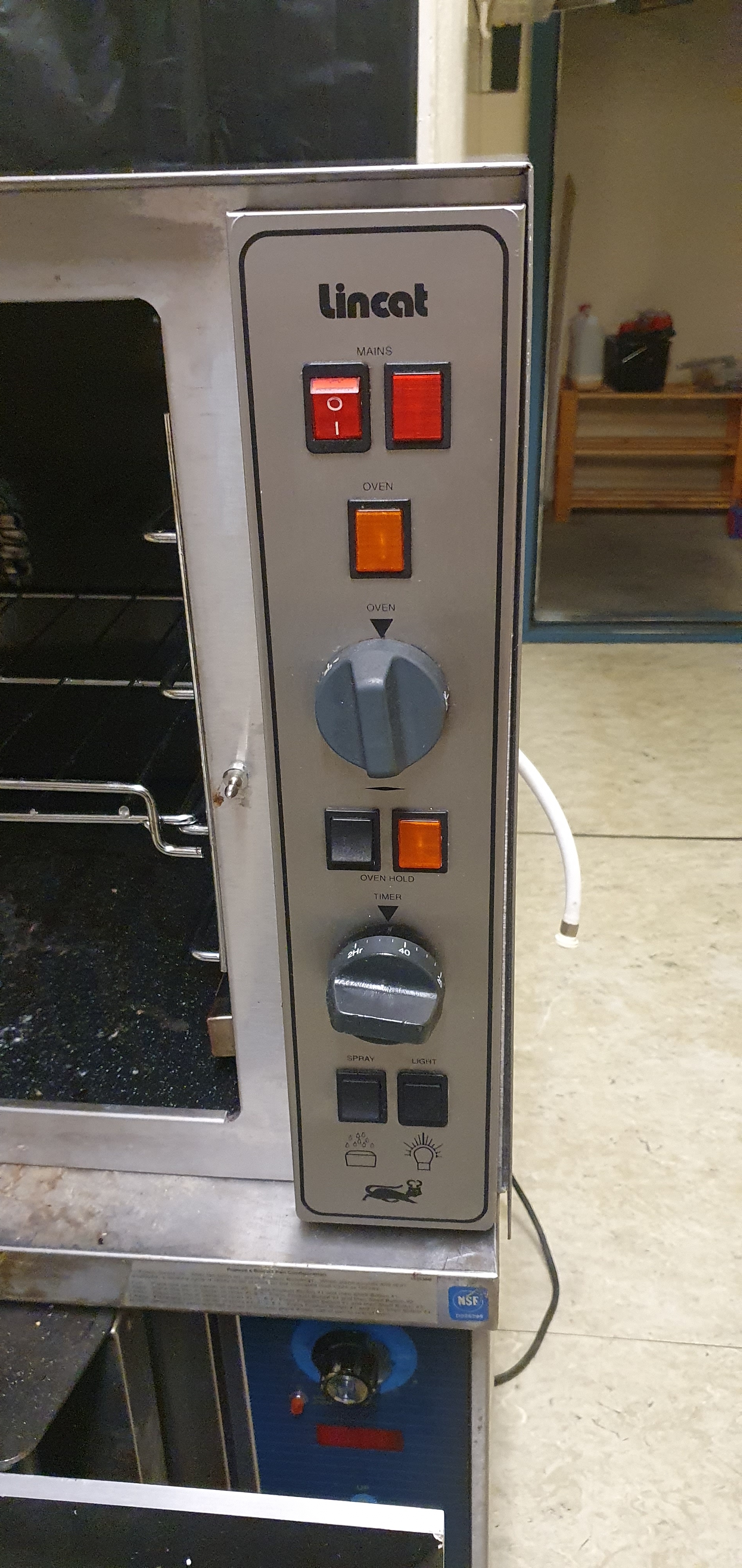Selt/Endurnýtt-Flottur gufuofn - Oven - Lincat 3