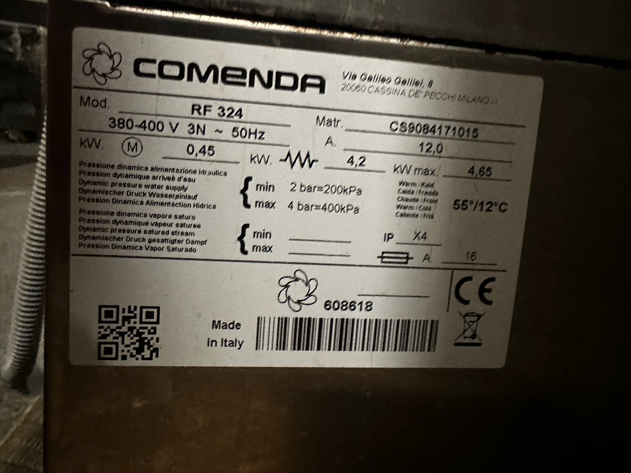SELT / SOLD Comenda undirborðsvél 6